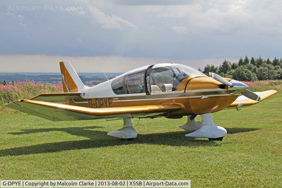 G-DPYE, 1999 Robin DR-400-500 President C/N 14, Robin DR-400-500 President. An airfield visitor during The Northern Regional Gliding Competition, Sutton Bank, North Yorks, August 2nd 2013.