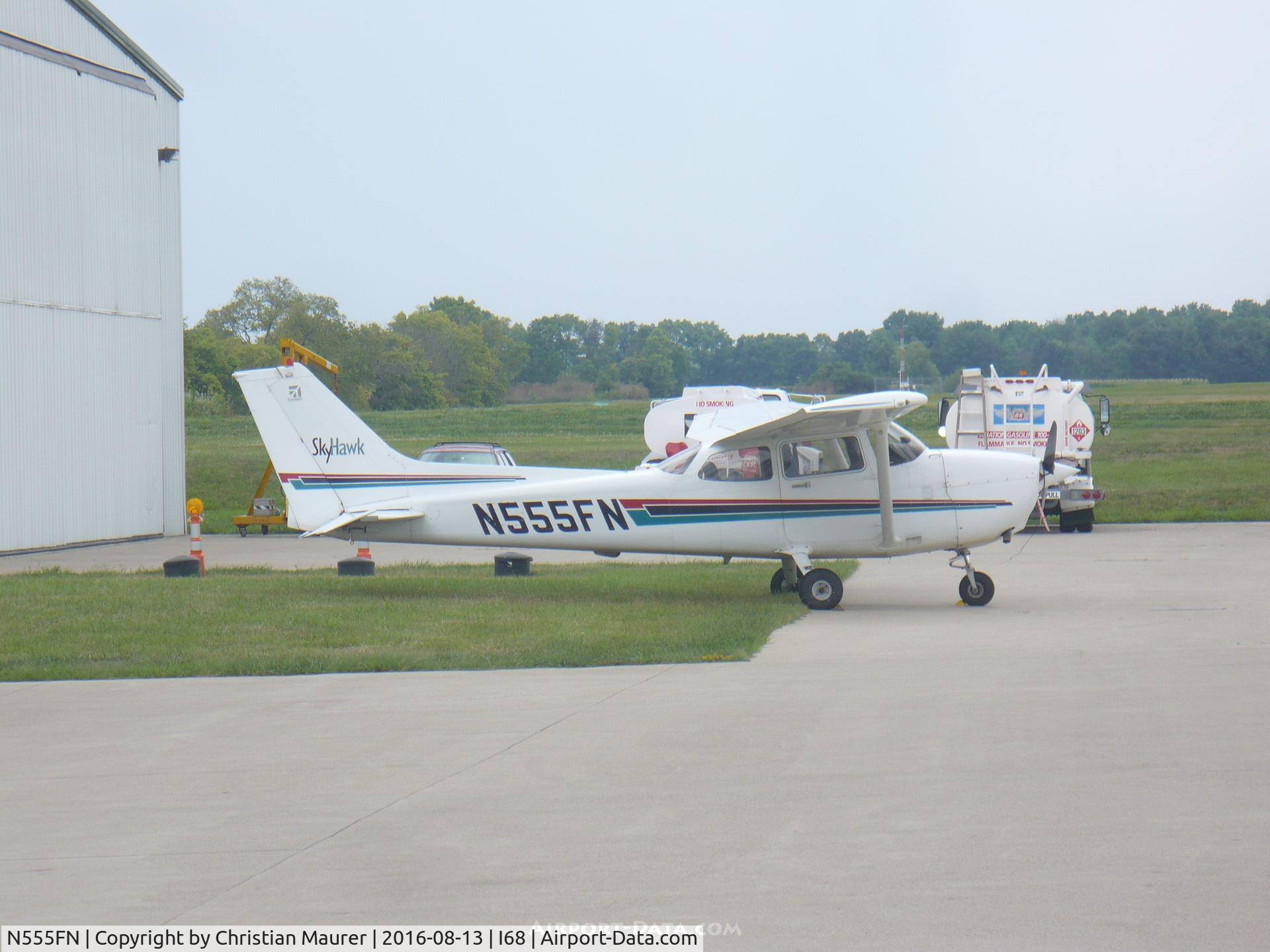 N555FN, 2001 Cessna 172R C/N 17280999, Cessna 172R