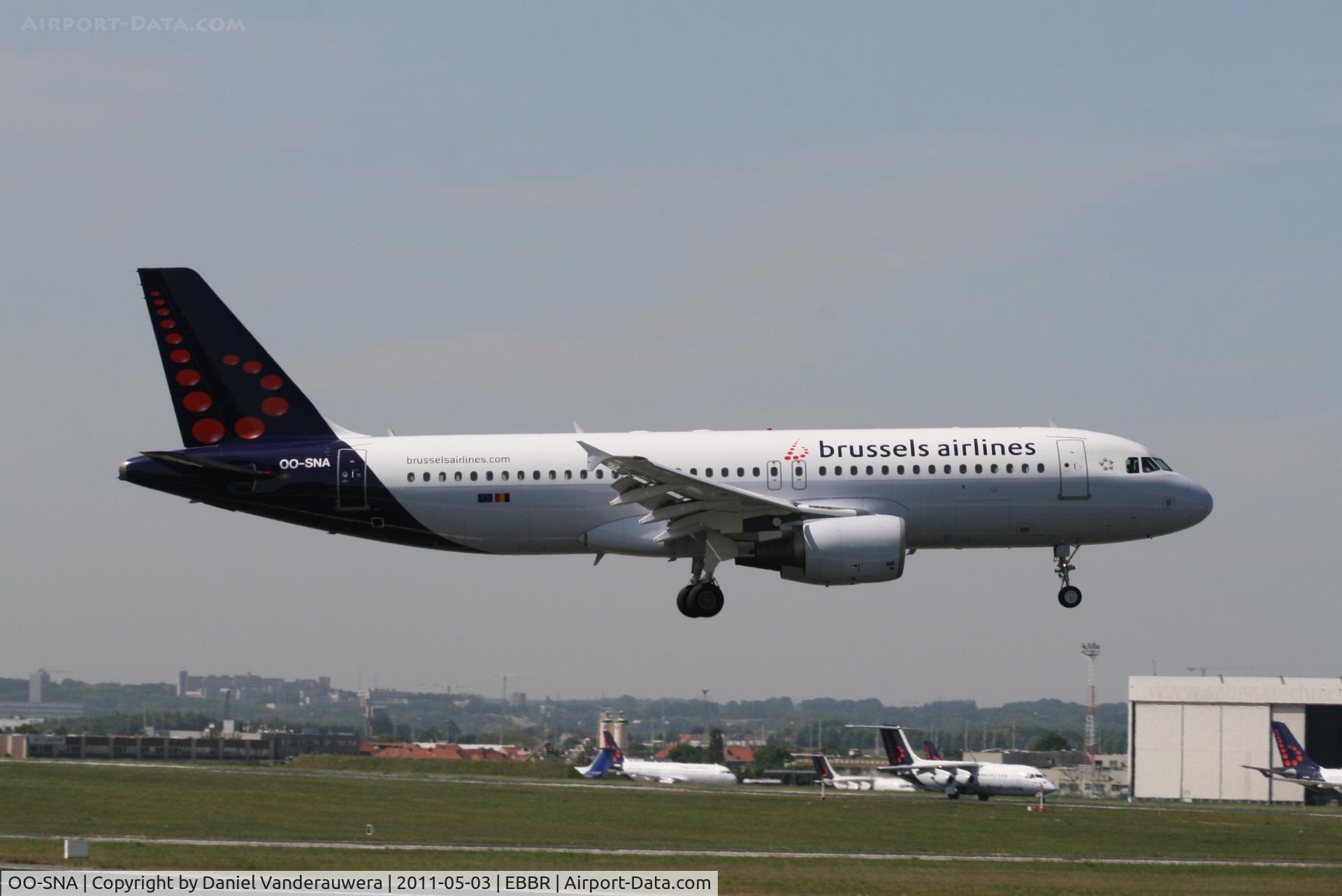 OO-SNA, 2001 Airbus A320-214 C/N 1441, Flight SN2310 is descending to RWY 02