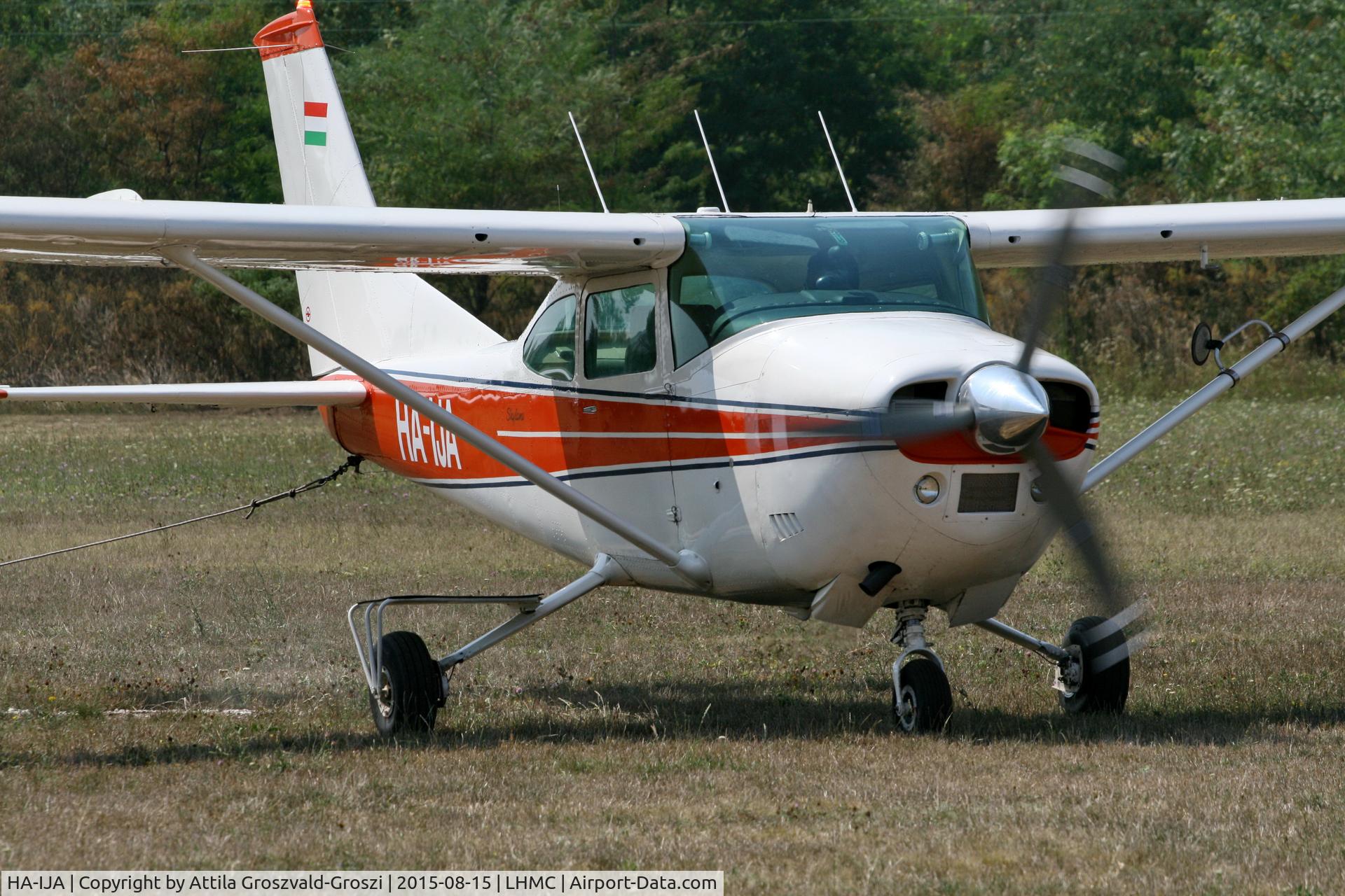 HA-IJA, 1972 Cessna 182P Skylane Skylane C/N 18261398, Miskolc Airport, Hungary - Airshow 2015 - preparation for towing