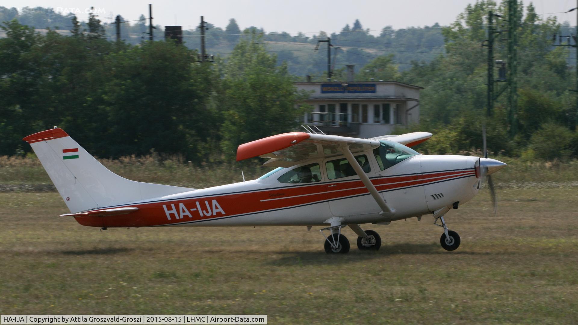 HA-IJA, 1972 Cessna 182P Skylane Skylane C/N 18261398, Miskolc Airport, Hungary - Airshow 2015 - Take off with passengers