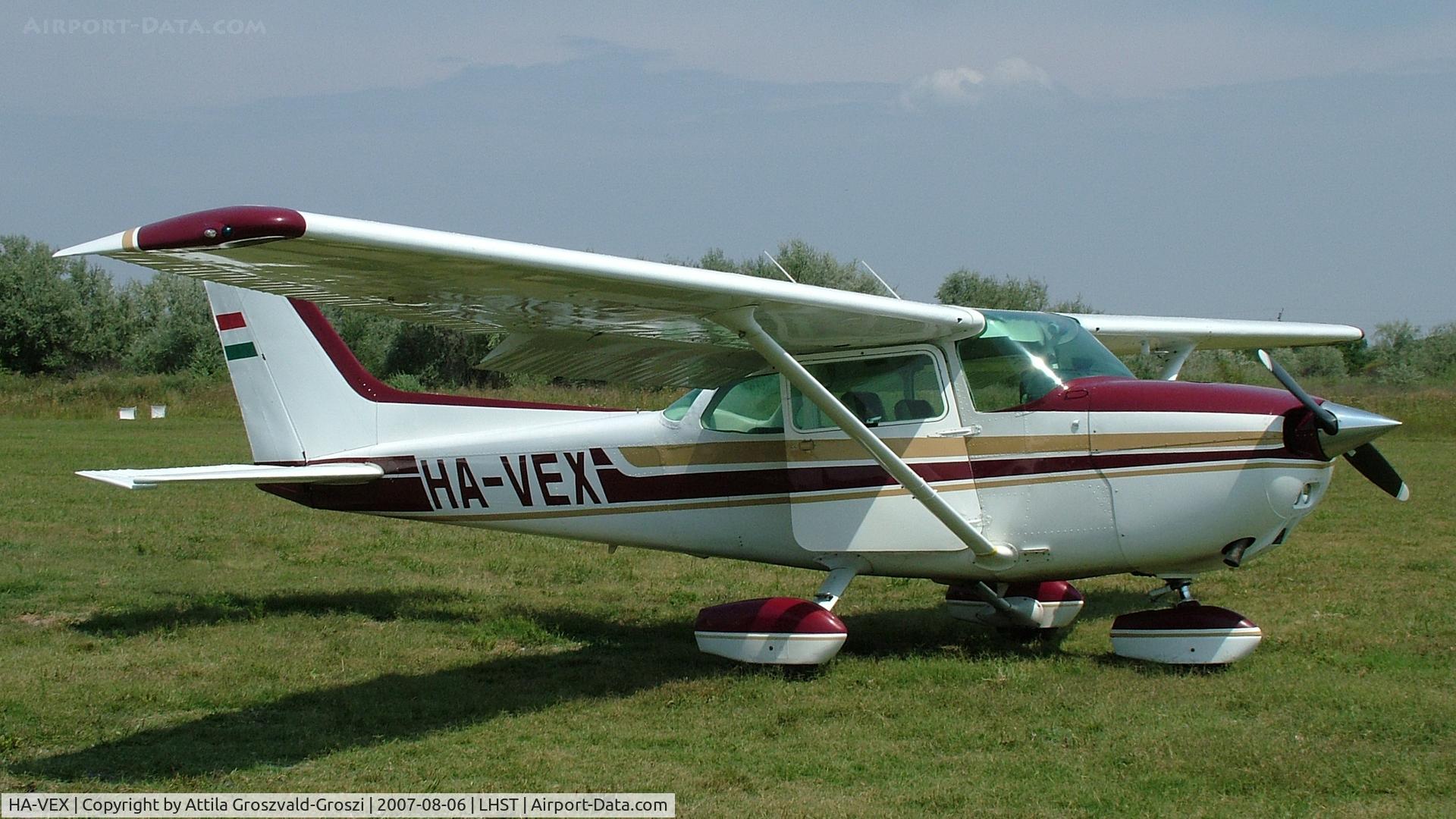 HA-VEX, Cessna 172N C/N 17273261, Szatymaz Airport, hungary