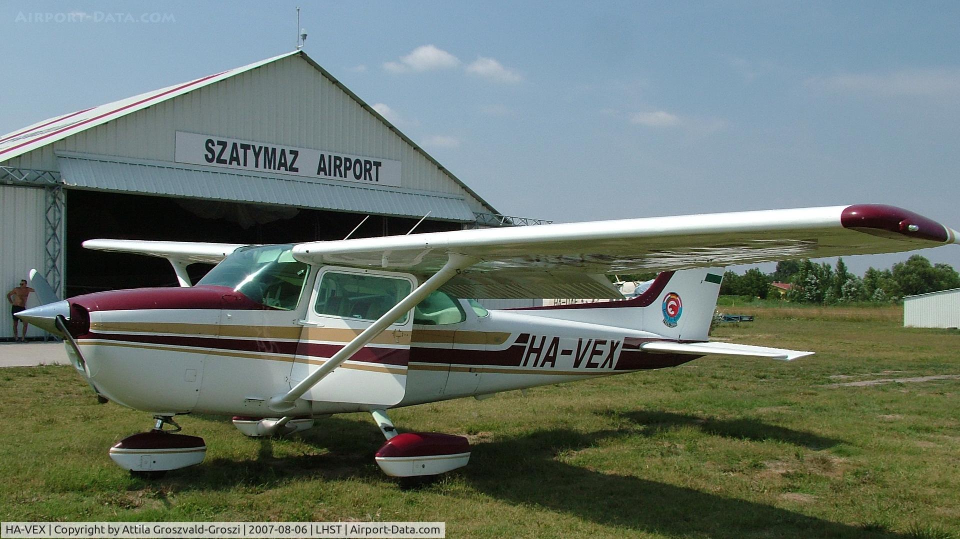 HA-VEX, Cessna 172N C/N 17273261, Szatymaz Airport, hungary