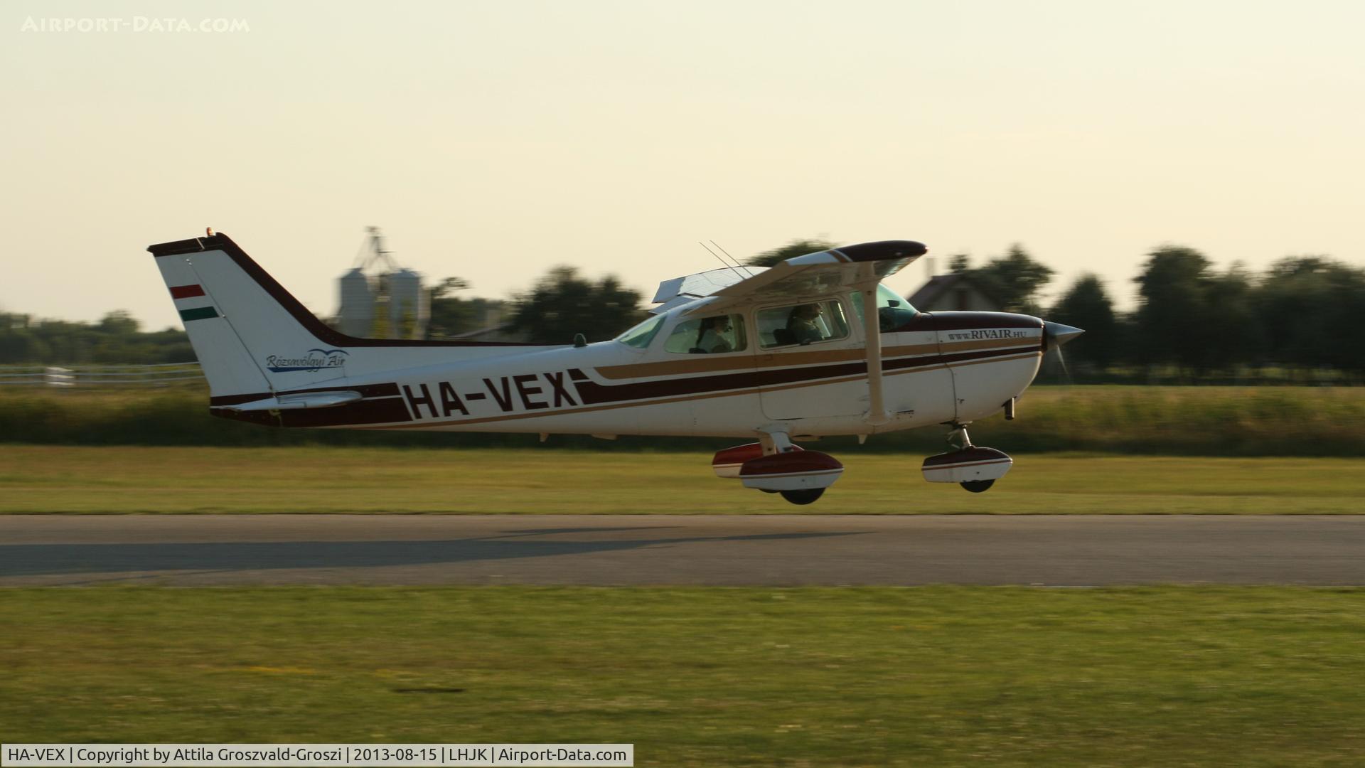 HA-VEX, Cessna 172N C/N 17273261, Jakabszállás Airport, Hungary