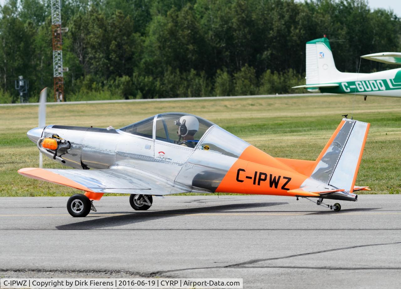 C-IPWZ, Hummel Hummel Bird C/N 1998-1, Departing from the EAA breakfast fly in.