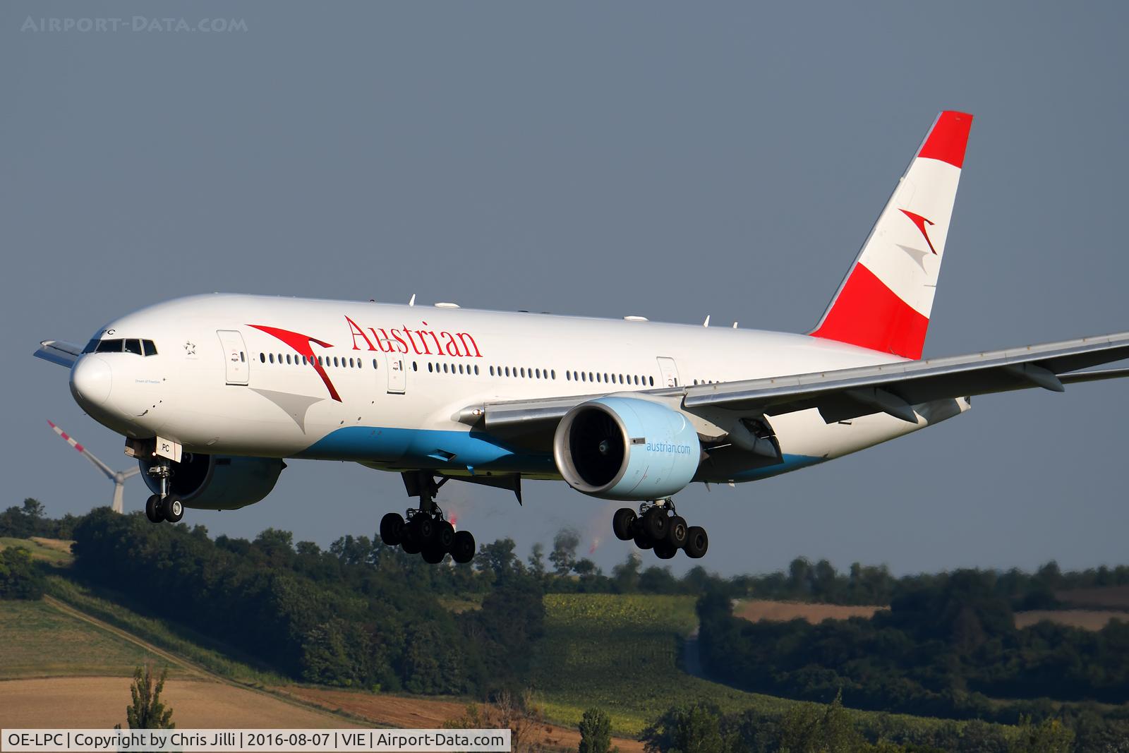 OE-LPC, 2002 Boeing 777-2Z9/ER C/N 29313, Austrian