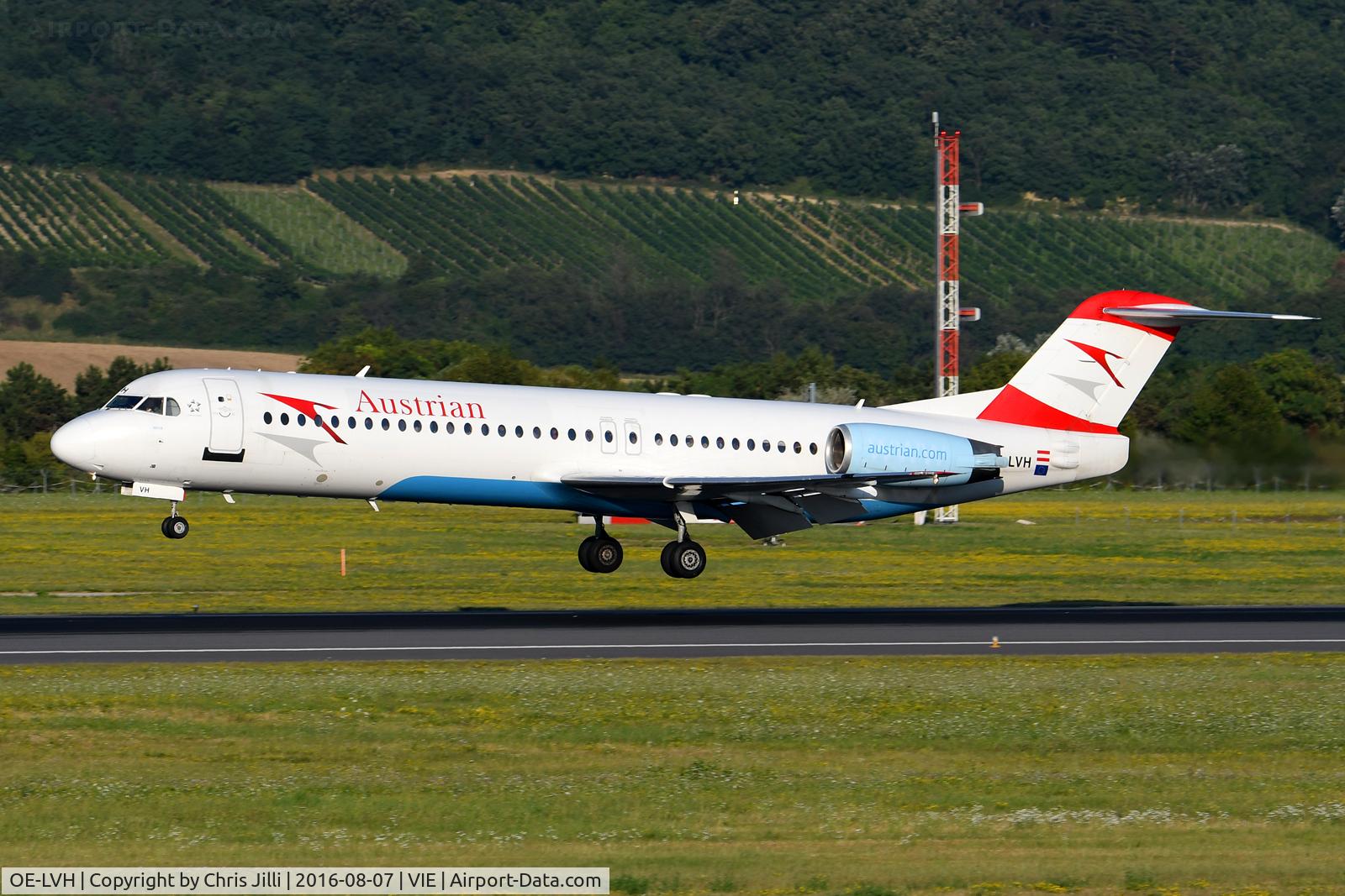 OE-LVH, 1993 Fokker 100 (F-28-0100) C/N 11456, Austrian