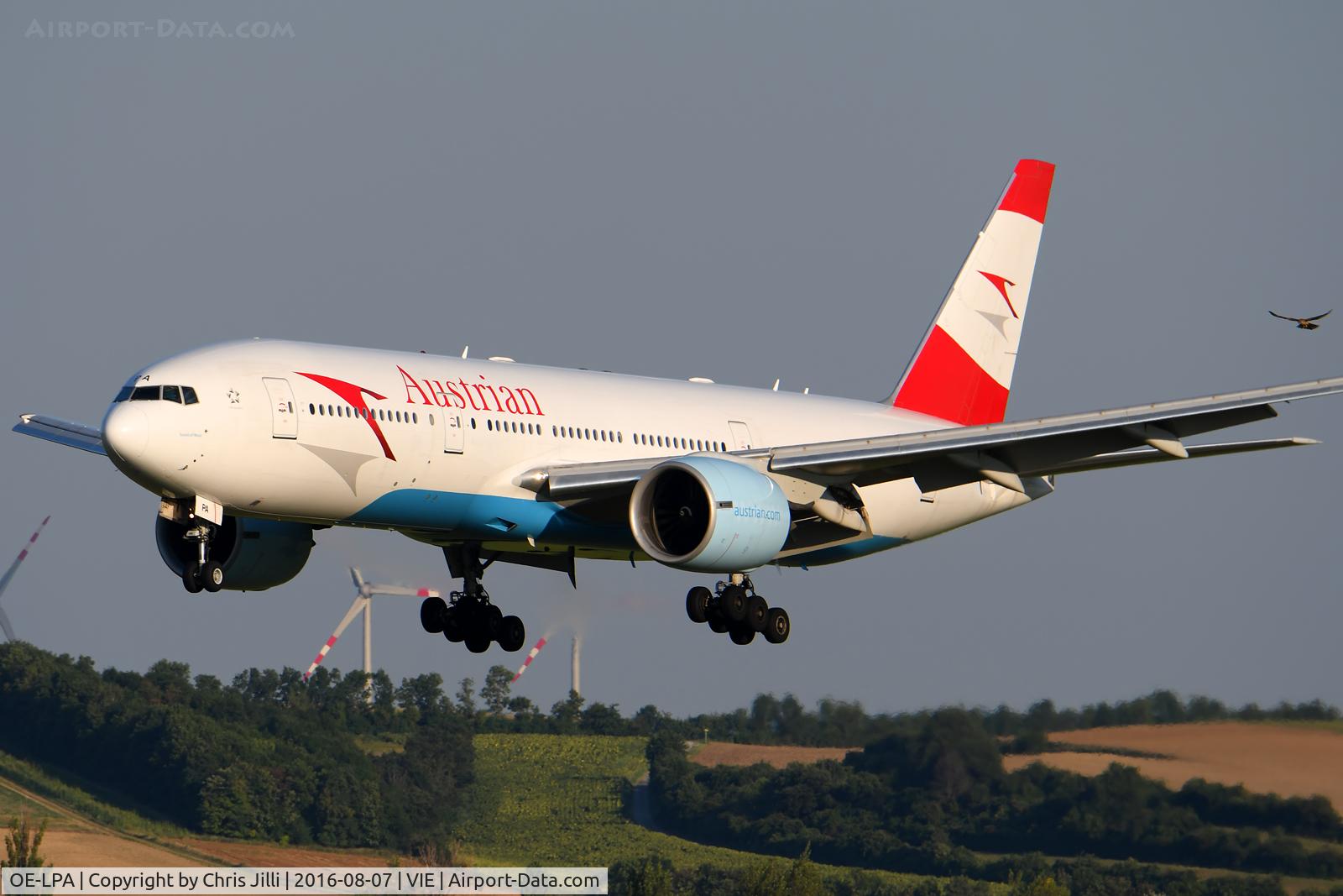 OE-LPA, 1997 Boeing 777-2Z9/ER C/N 28698, Austrian