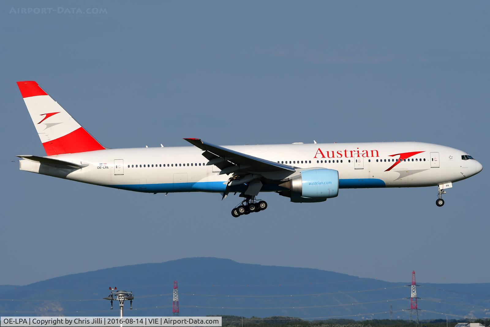 OE-LPA, 1997 Boeing 777-2Z9/ER C/N 28698, Austrian Airlines