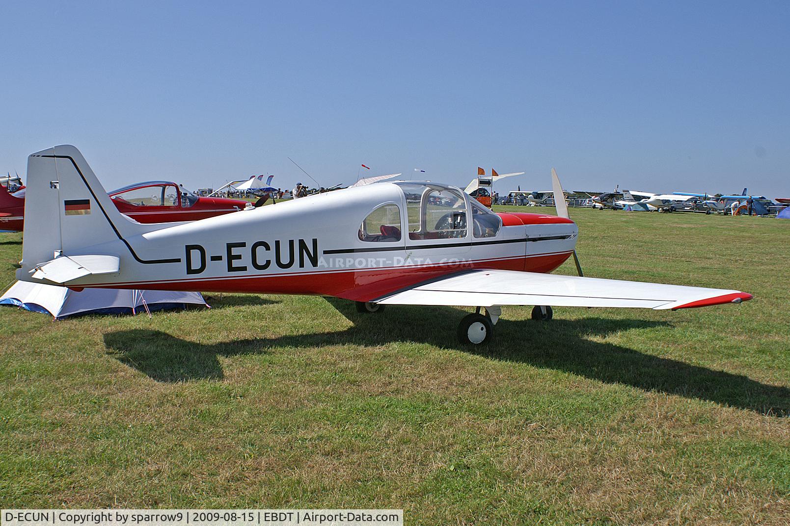 D-ECUN, Ambrosini F.7 Rondone II C/N 10, A rare aircraft in sunshine.