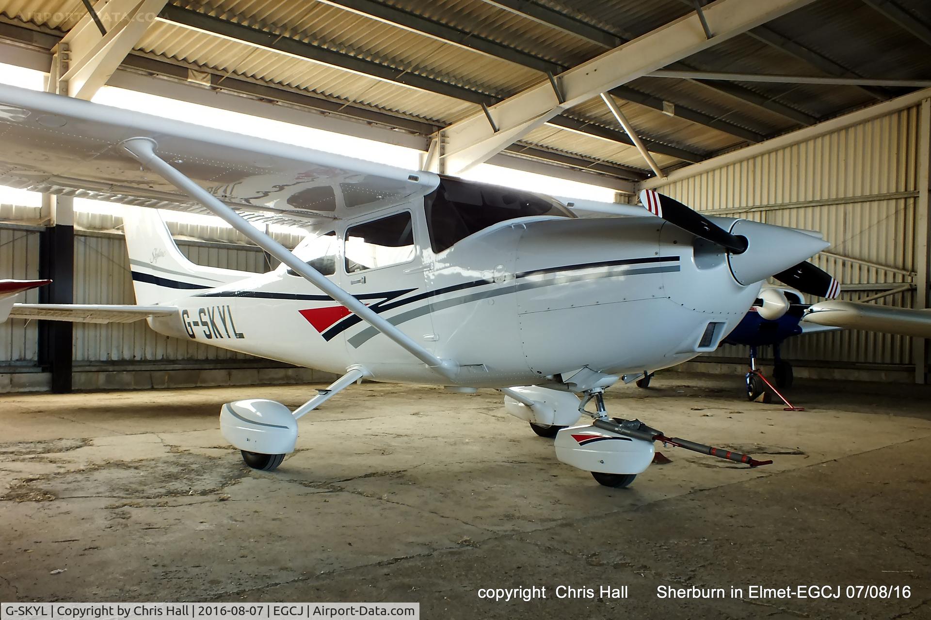 G-SKYL, 1998 Cessna 182S Skylane C/N 18280176, at Sherburn in Elmet