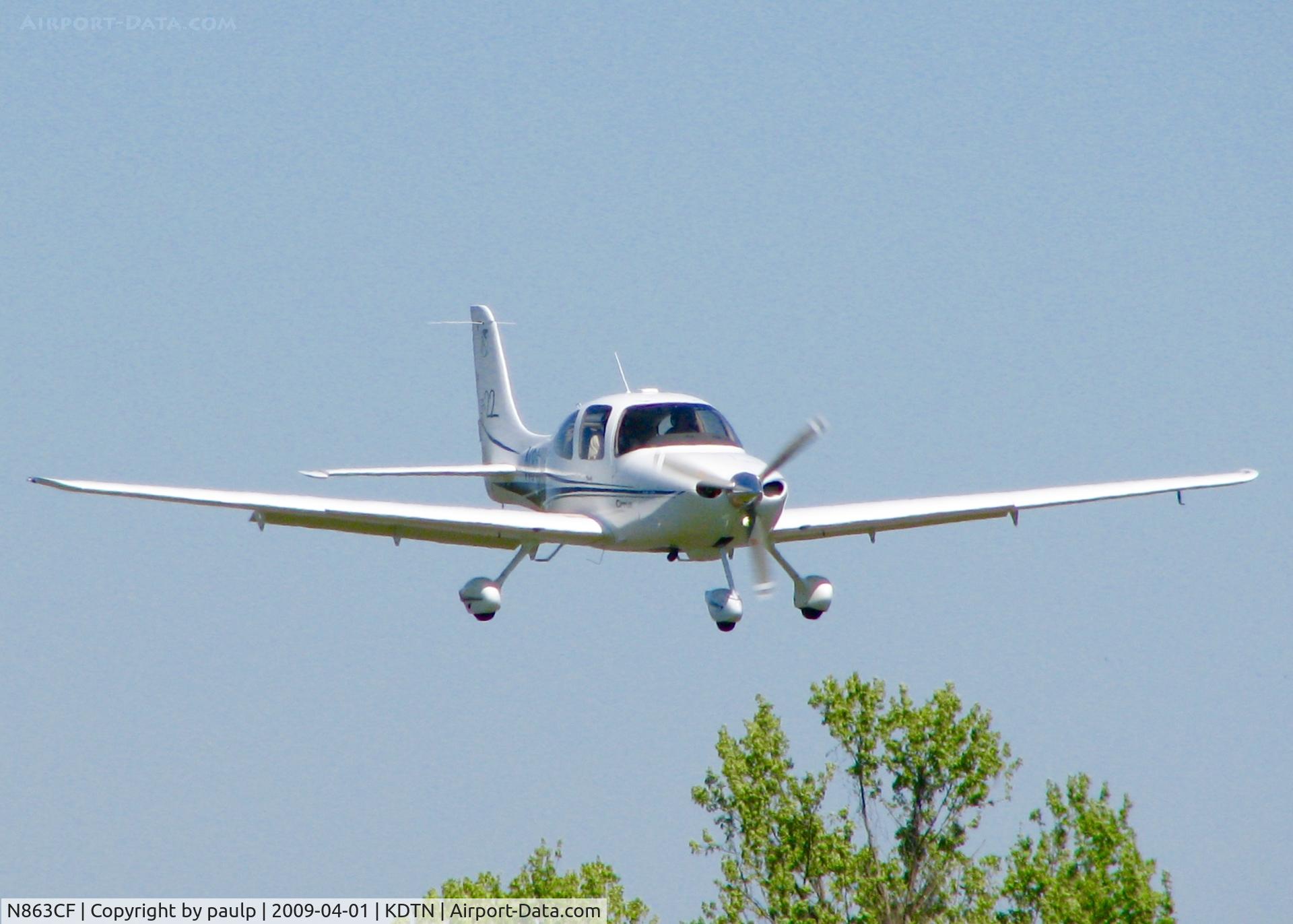 N863CF, 2002 Cirrus SR22 C/N 0191, At Downtown Shreveport.