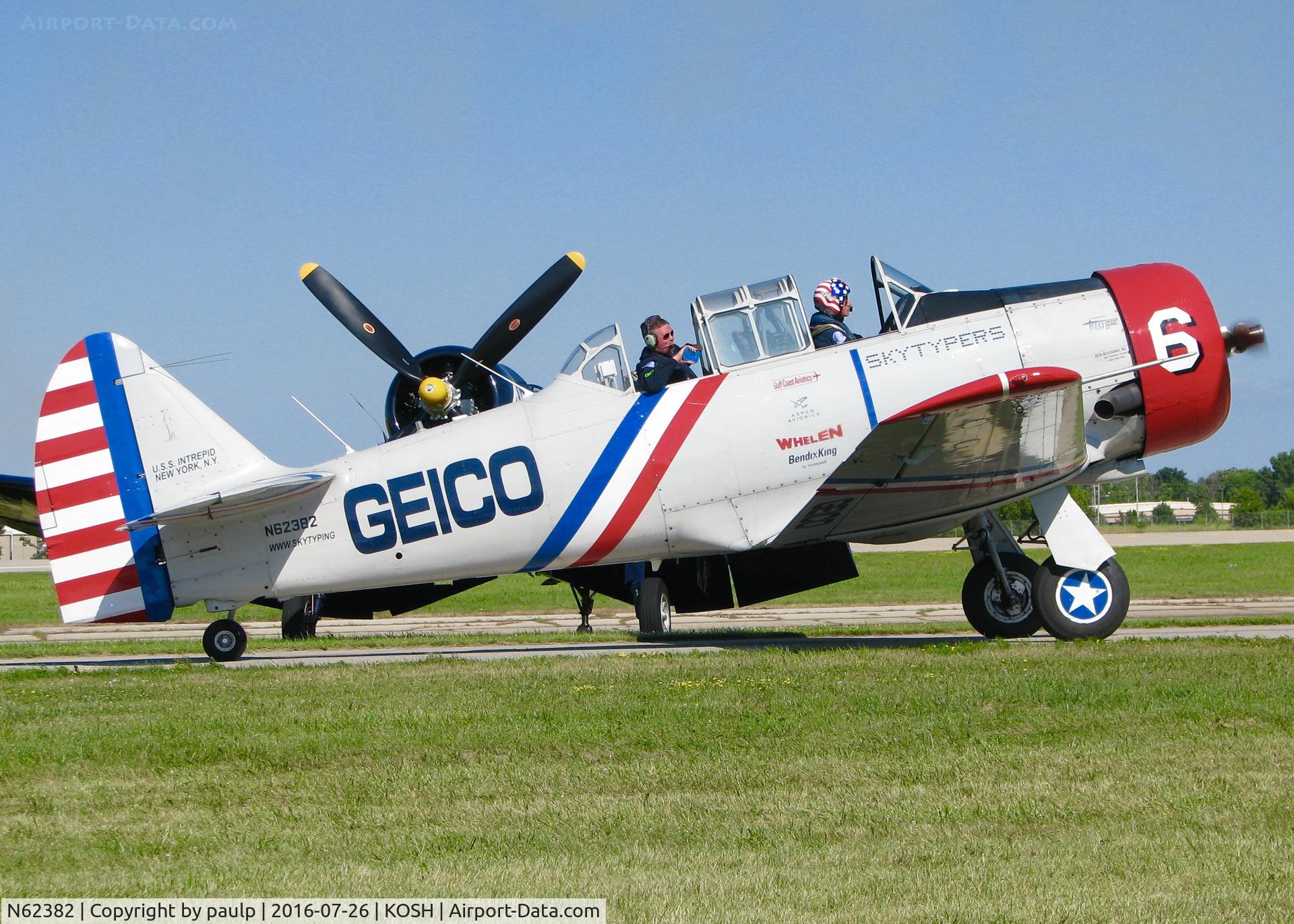 N62382, 1940 North American SNJ-2 Texan C/N 2039, AirVenture 2016.