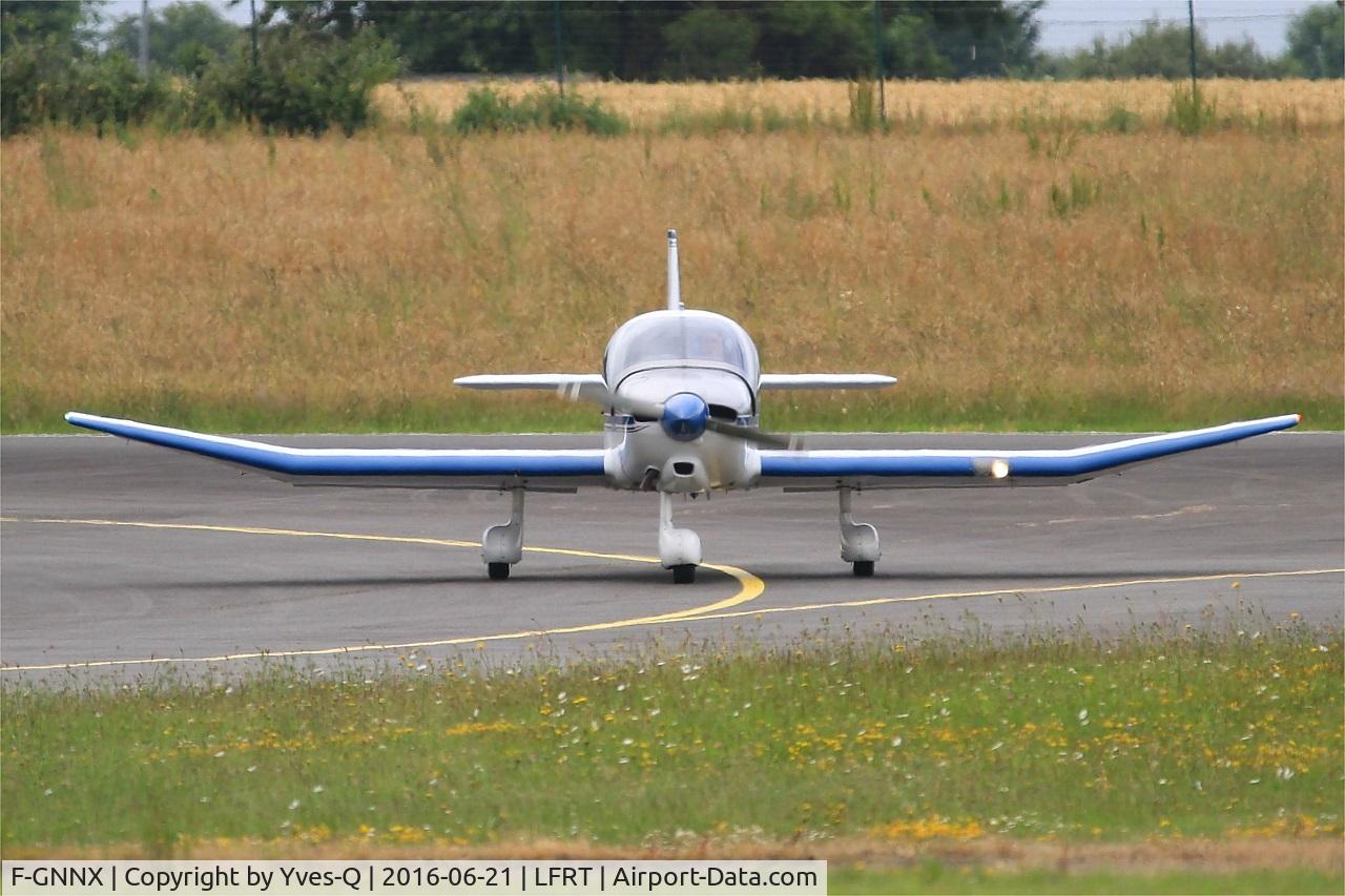 F-GNNX, Robin DR-400-120 C/N 2265, Robin DR-400-120, Taxiing, St-Brieuc-Armor airport (LFRT-SBK)