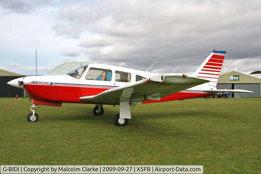 G-BIDI, 1978 Piper PA-28R-201 Cherokee Arrow III C/N 28R-7837135, Piper PA-28R-201 Cherokee Arrow lll at Fishburn Airfield, September 27th 2009.