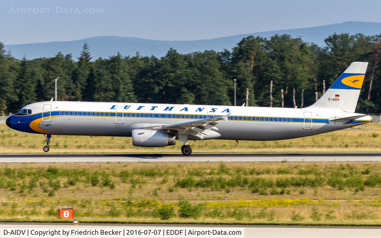 D-AIDV, 2012 Airbus A321-231 C/N 5413, decelerating after touchdown