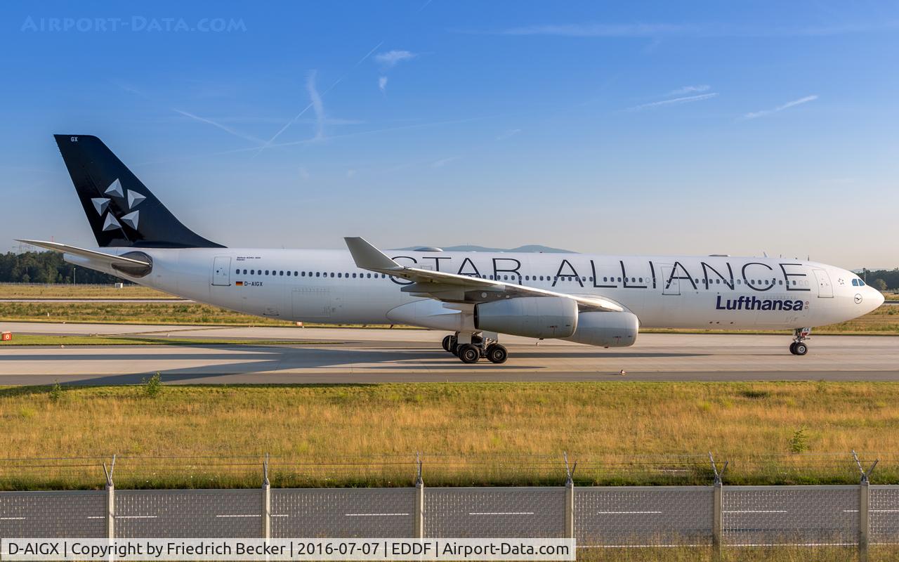 D-AIGX, 2000 Airbus A340-313X C/N 354, taxying to the gate