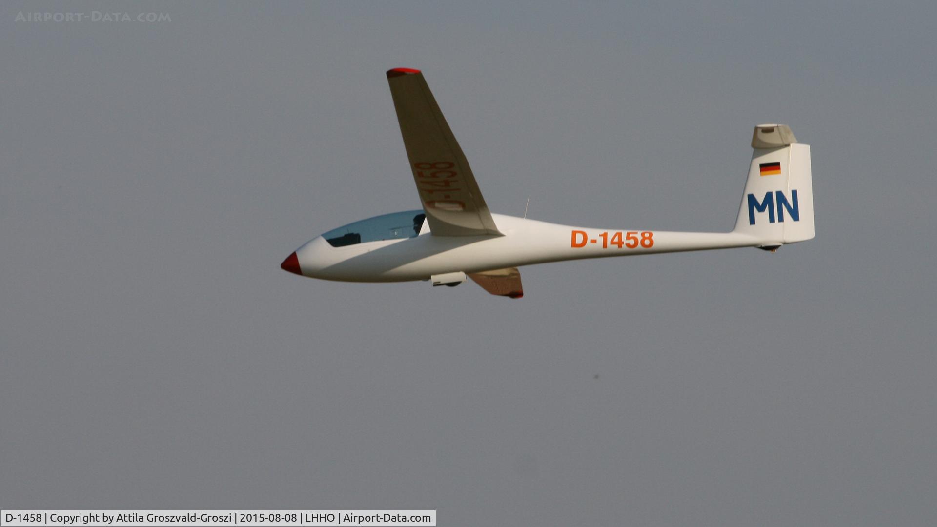 D-1458, 1979 Schempp-Hirth Mini-Nimbus C C/N 111, Hajdúszoboszló Airport, Hungary - 60. Hungary Gliding National Championship and third Civis Thermal Cup, 2015