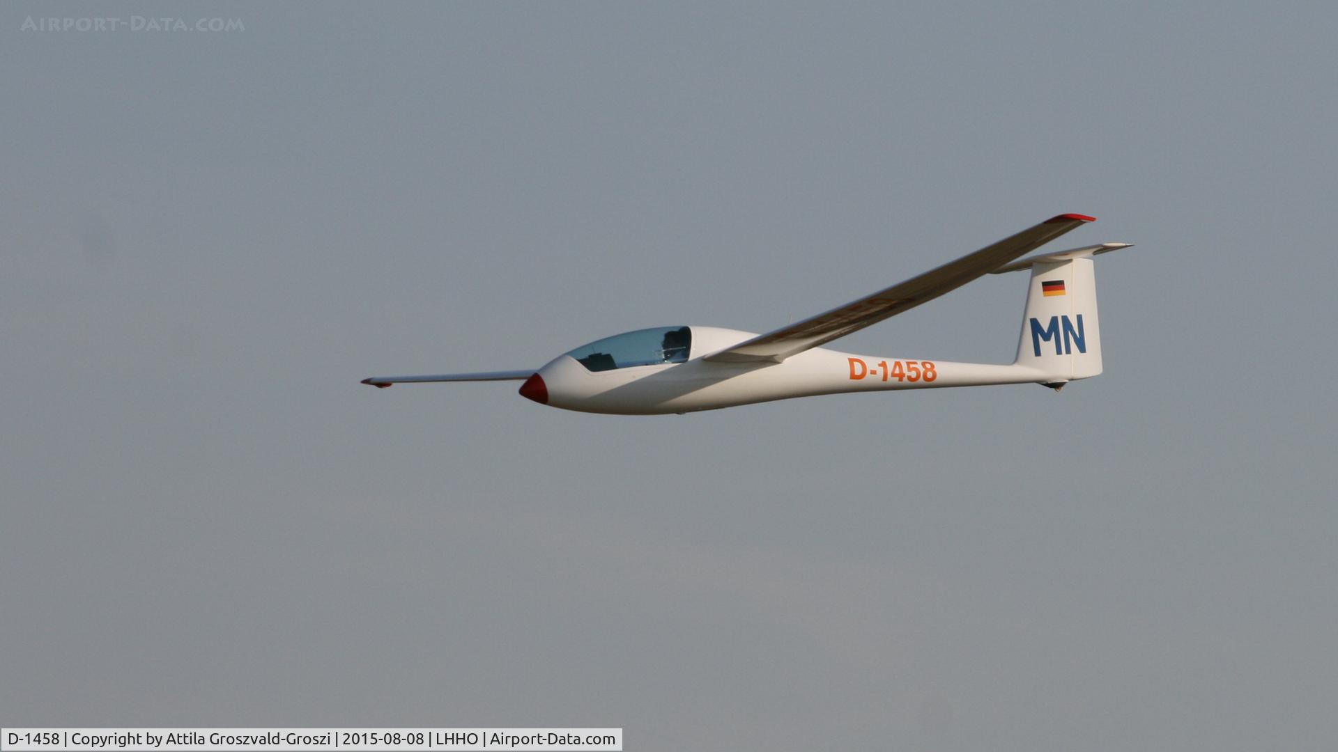 D-1458, 1979 Schempp-Hirth Mini-Nimbus C C/N 111, Hajdúszoboszló Airport, Hungary - 60. Hungary Gliding National Championship and third Civis Thermal Cup, 2015