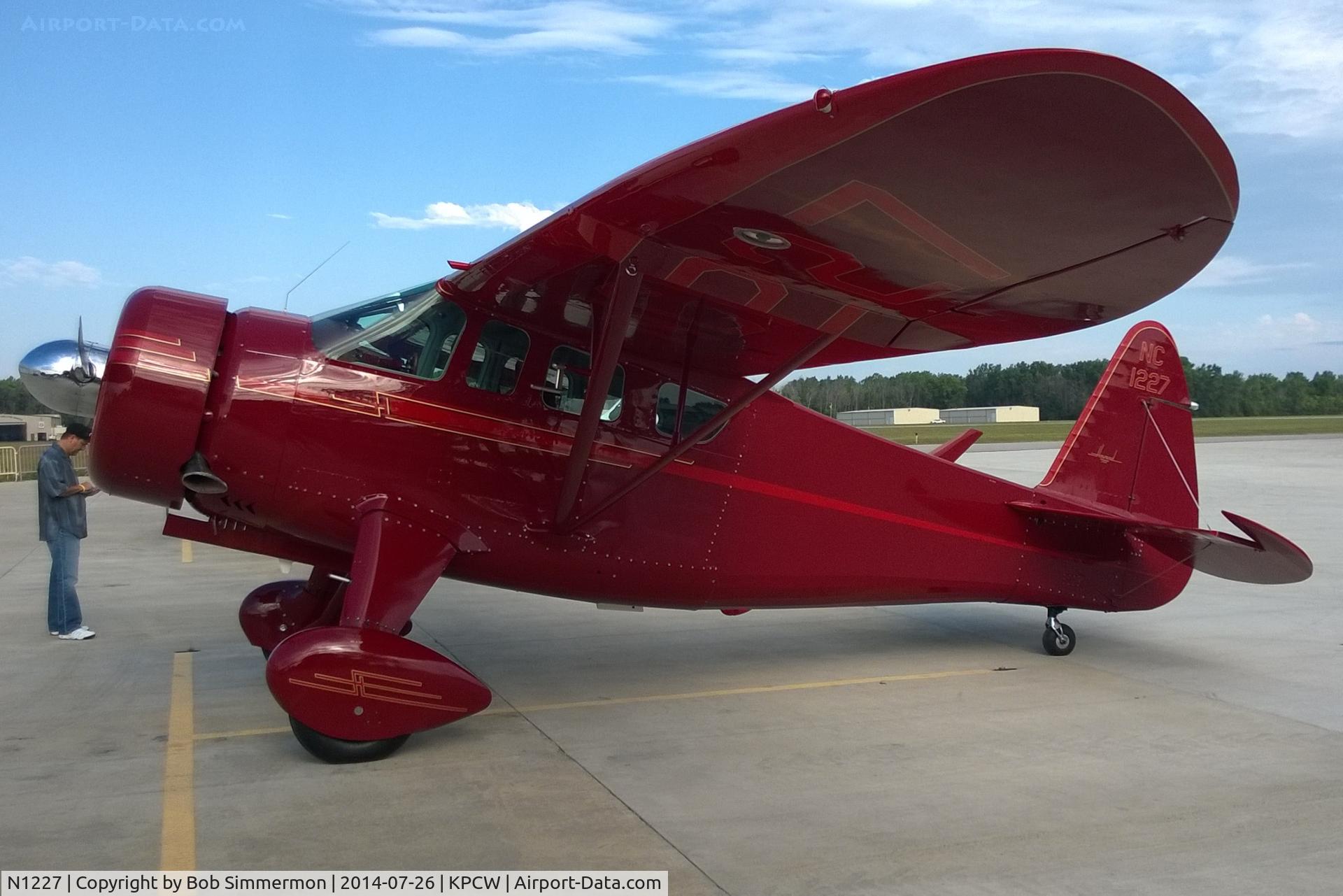 N1227, 1940 Howard Aircraft DGA-15P C/N 516, On the ramp at Port Clinton, Ohio