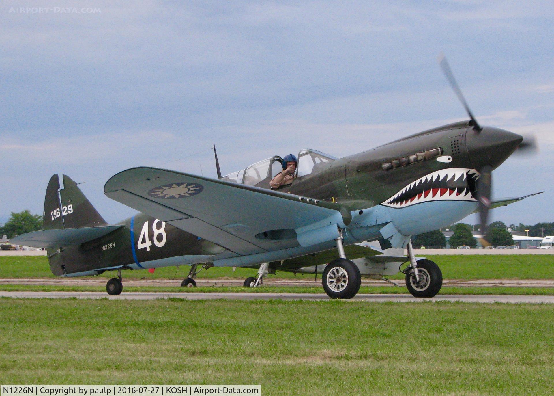 N1226N, Curtiss P-40N Warhawk C/N 29629, AirVenture 2016.