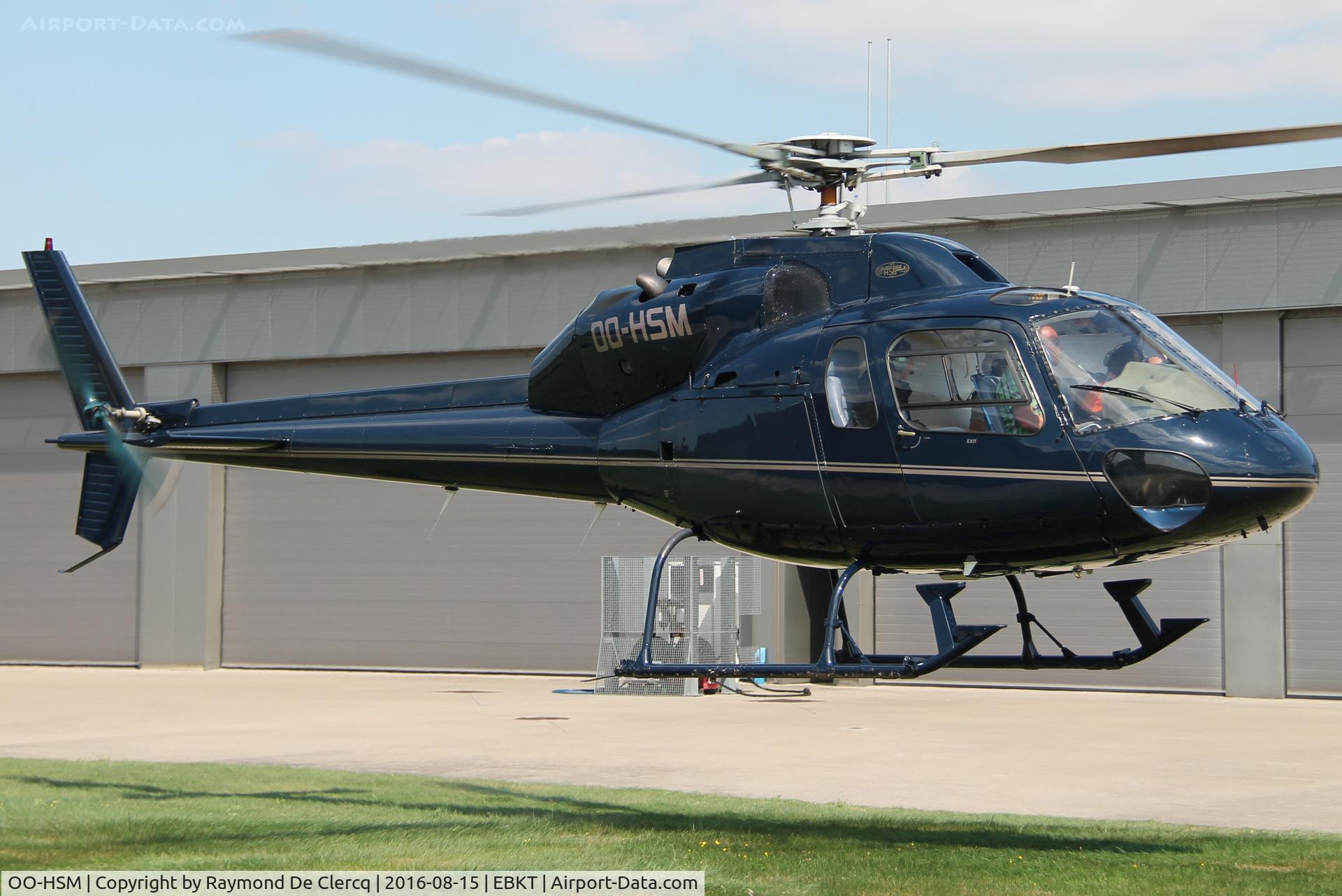 OO-HSM, Eurocopter AS-355F-2 Ecureuil 2 C/N 5292, Departing Wevelgem.
