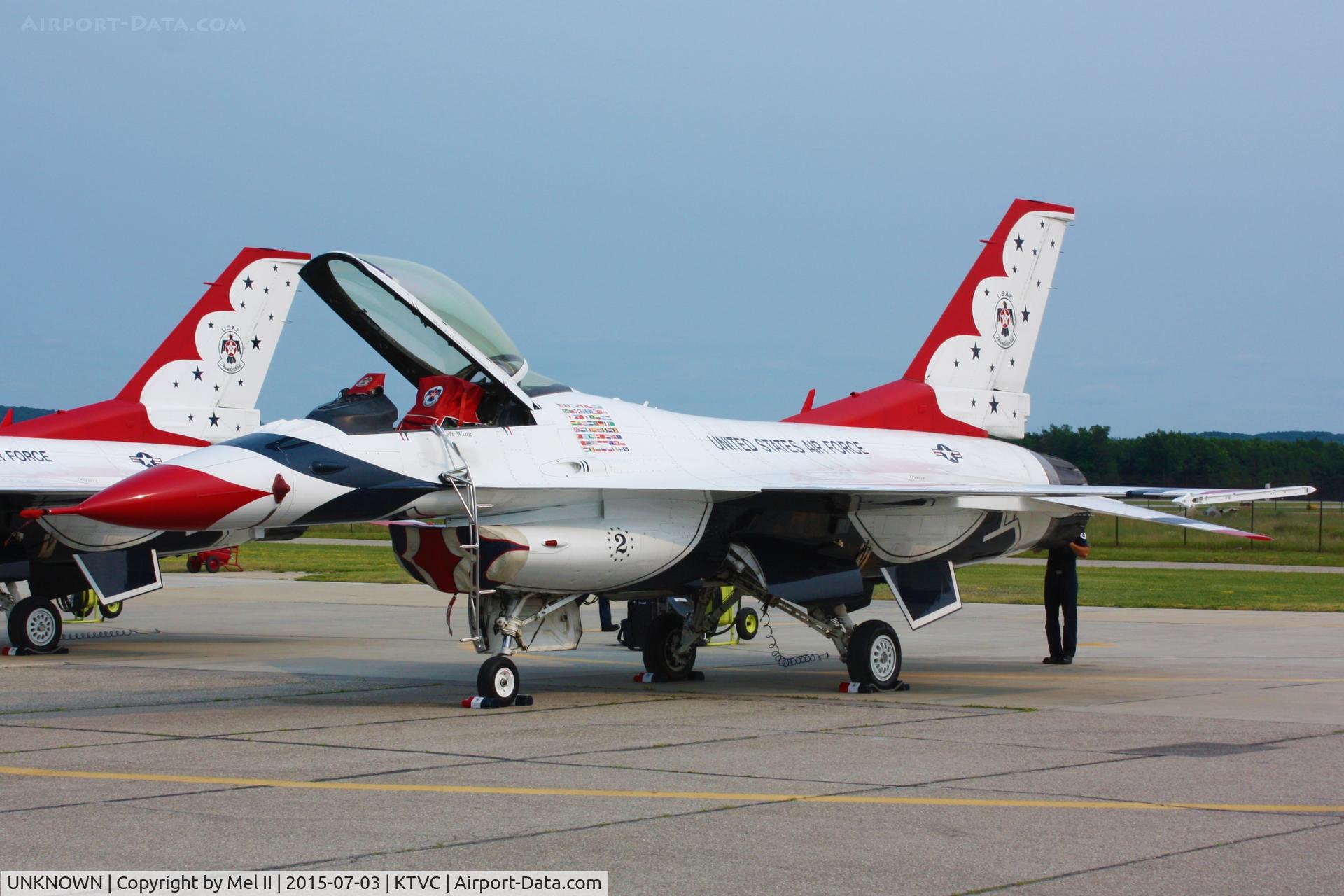 UNKNOWN, General Dynamics F-16C Fighting Falcon C/N Unknown, USAF Thunderbirds - 2015 National Cherry Festival Air Show