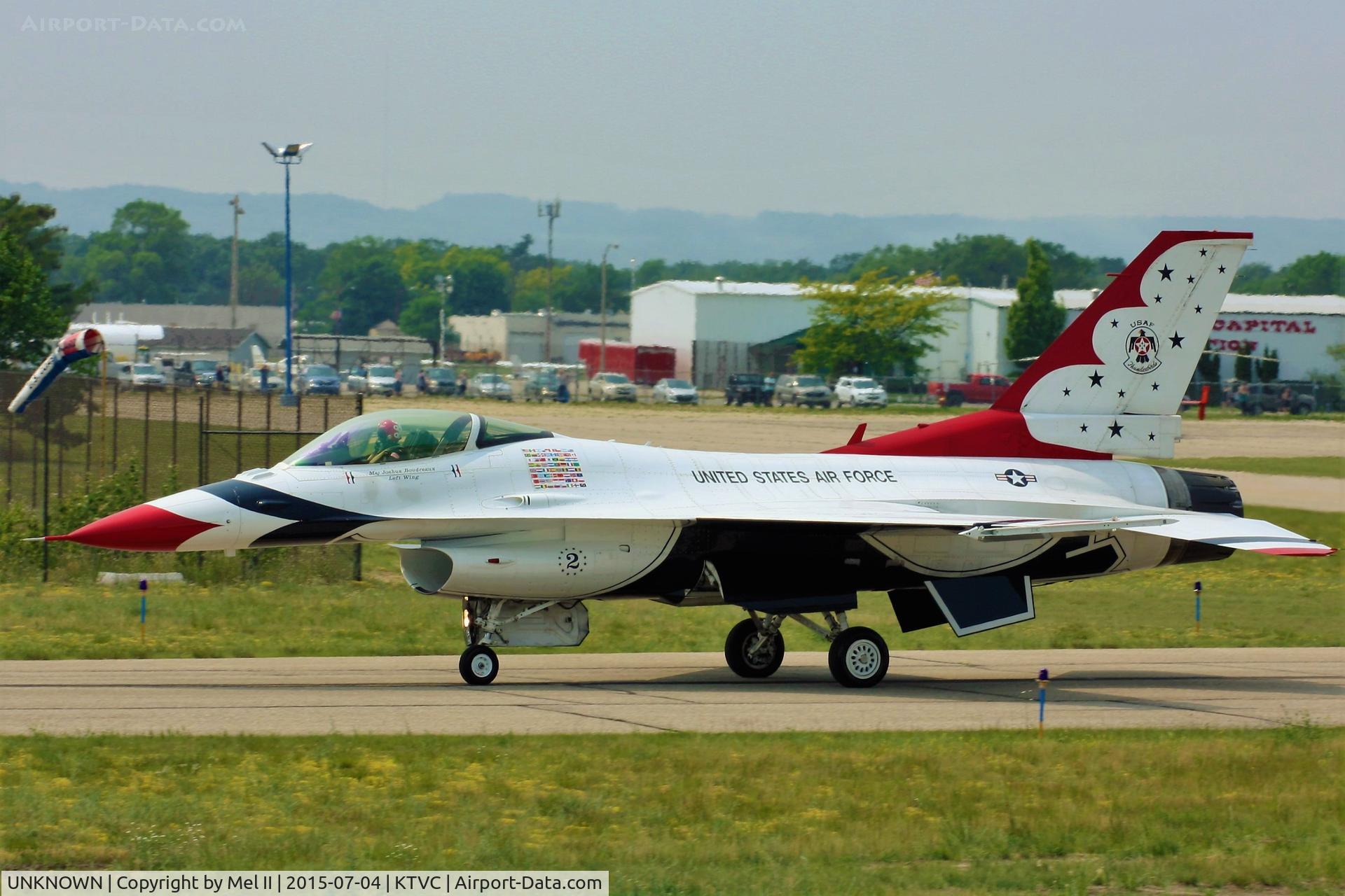 UNKNOWN, General Dynamics F-16C Fighting Falcon C/N Unknown, USAF Thunderbirds - 2015 National Cherry Festival Air Show