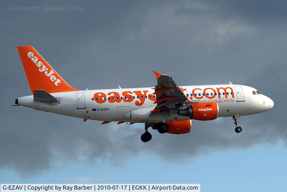 G-EZAV, 2006 Airbus A319-111 C/N 2803, Airbus A319-111 [2803] (EasyJet) Gatwick ~G 17/07/2010