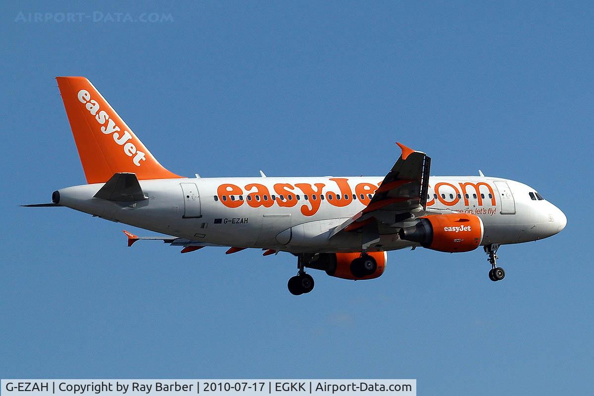 G-EZAH, 2006 Airbus A319-111 C/N 2729, Airbus A319-111 [2729] (EasyJet) Gatwick ~G 17/07/2010