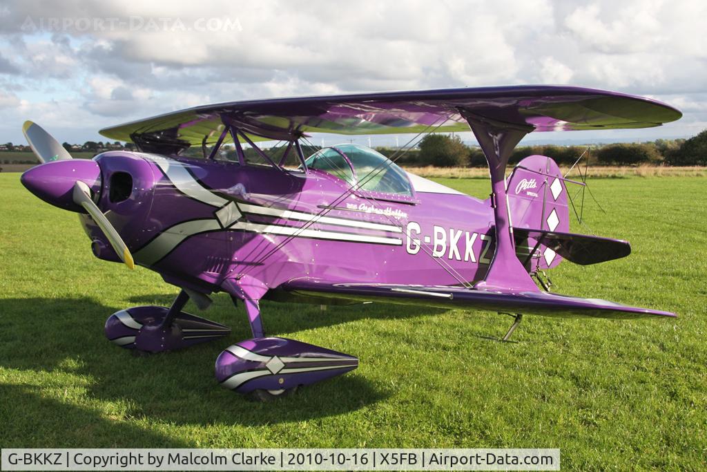 G-BKKZ, 2000 Pitts S-1S Special C/N PFA 009-10525, Pitts S-1S at Fishburn Airfield in October 2010.