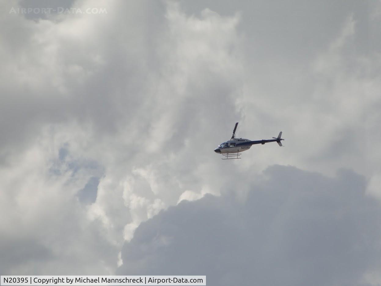 N20395, 1981 Bell 206B JetRanger III C/N 3301, over lake Mead
