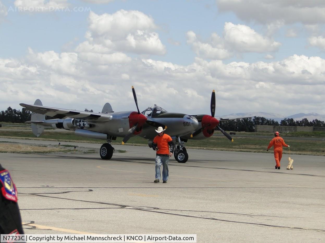 N7723C, 1944 Lockheed P-38L-5 Lightning C/N 7985, chino