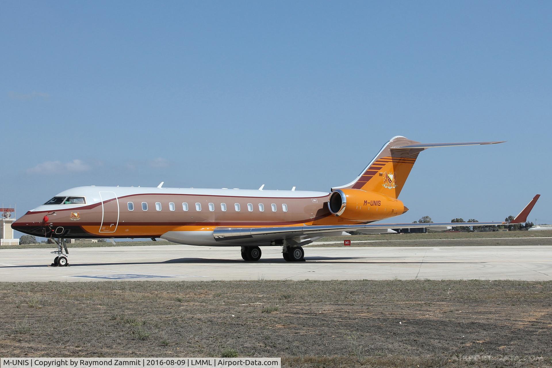M-UNIS, 2010 Bombardier BD-700-1A10 Global Express XRS C/N 9371, Bombardier BD-700 Global ExpressXRS M-UNIS