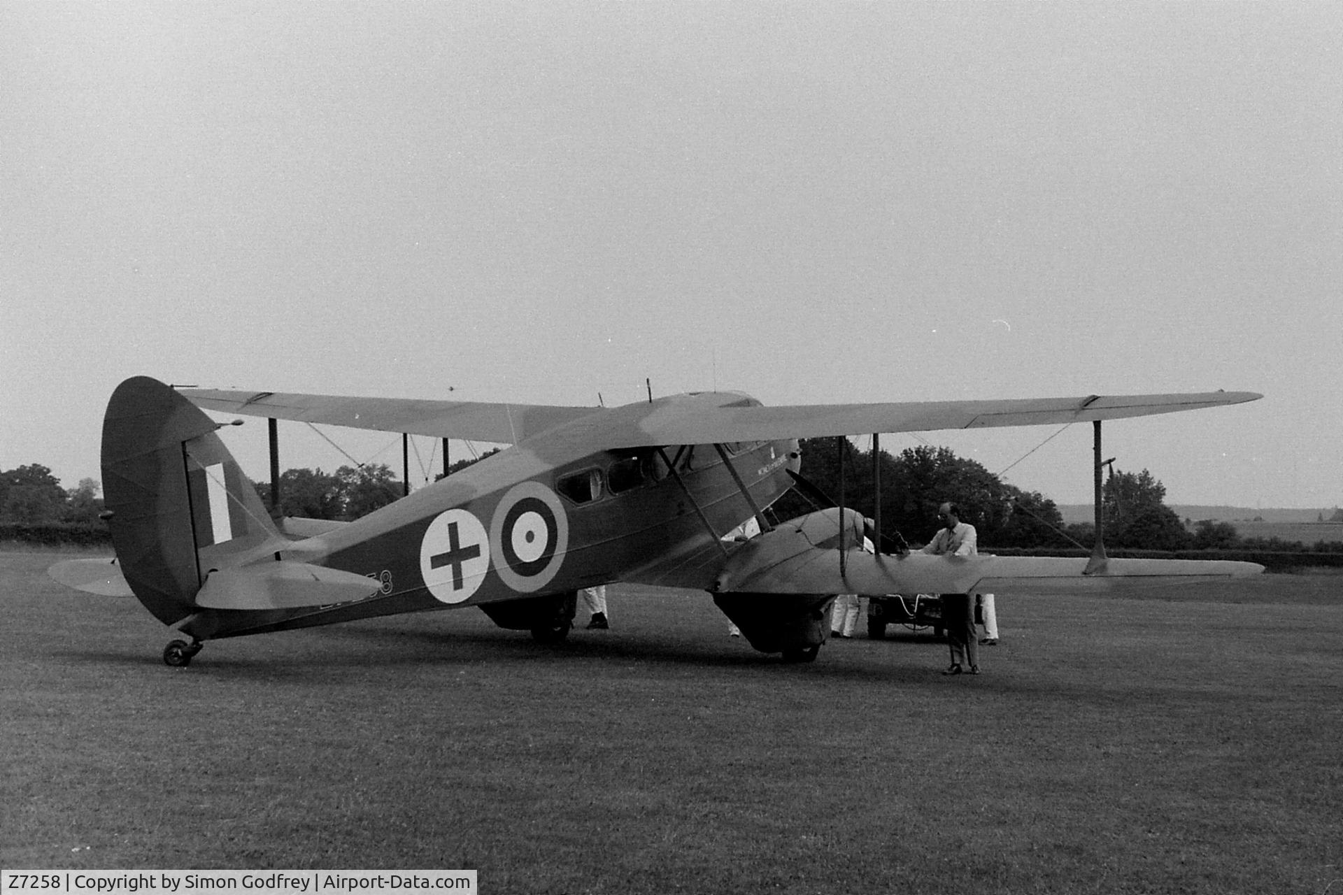 Z7258, De Havilland DH-89A Dragon Rapide C/N 6434, Taken at Old Warden (around 1983)