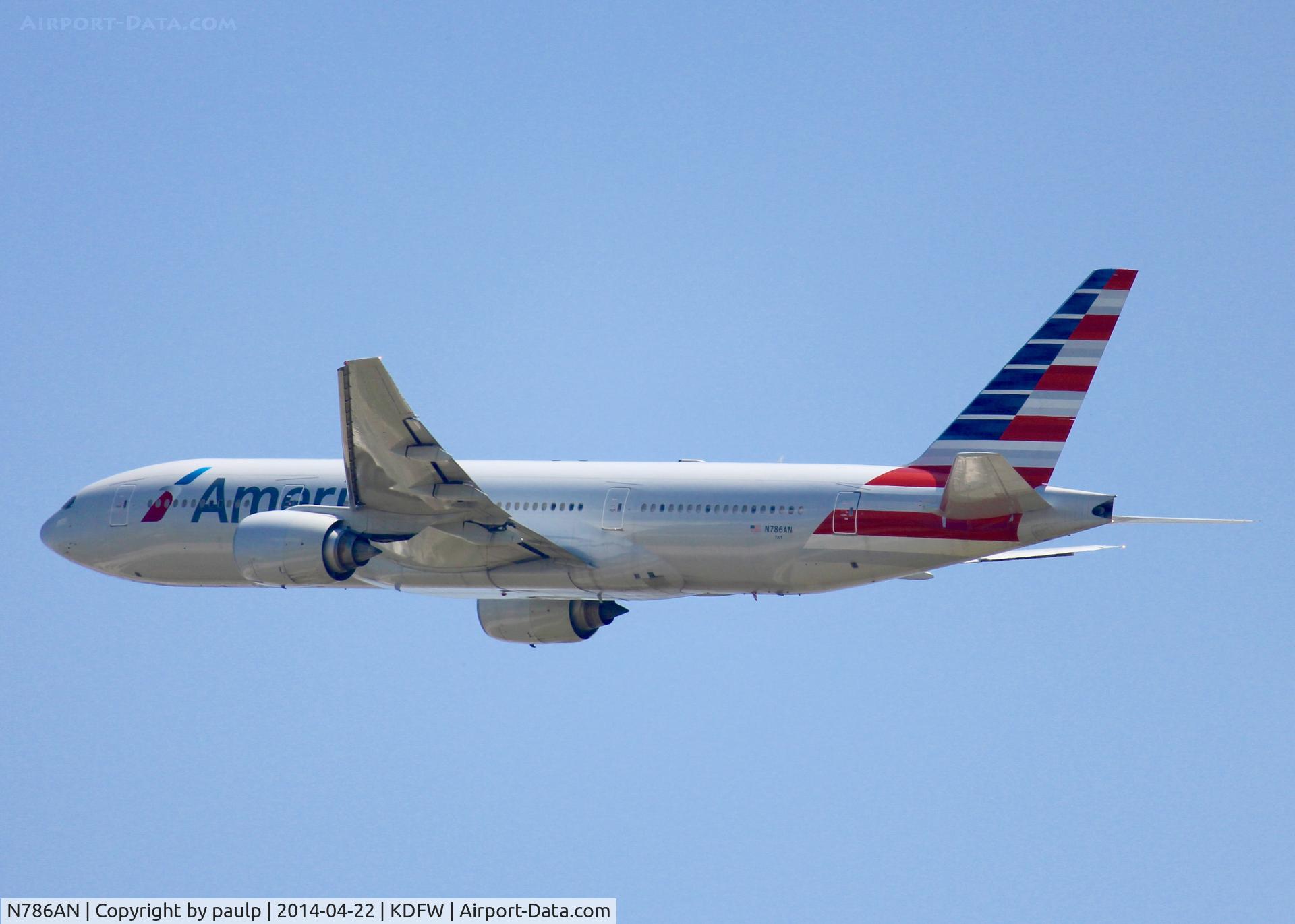 N786AN, 2000 Boeing 777-223 C/N 30250, At DFW.