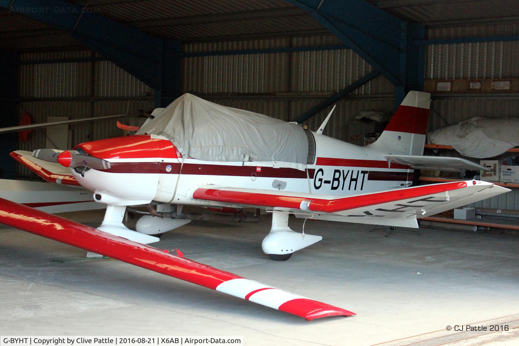 G-BYHT, 1973 Robin DR-400-180R Remorqueur Regent C/N 811, Hangered at Aboyne