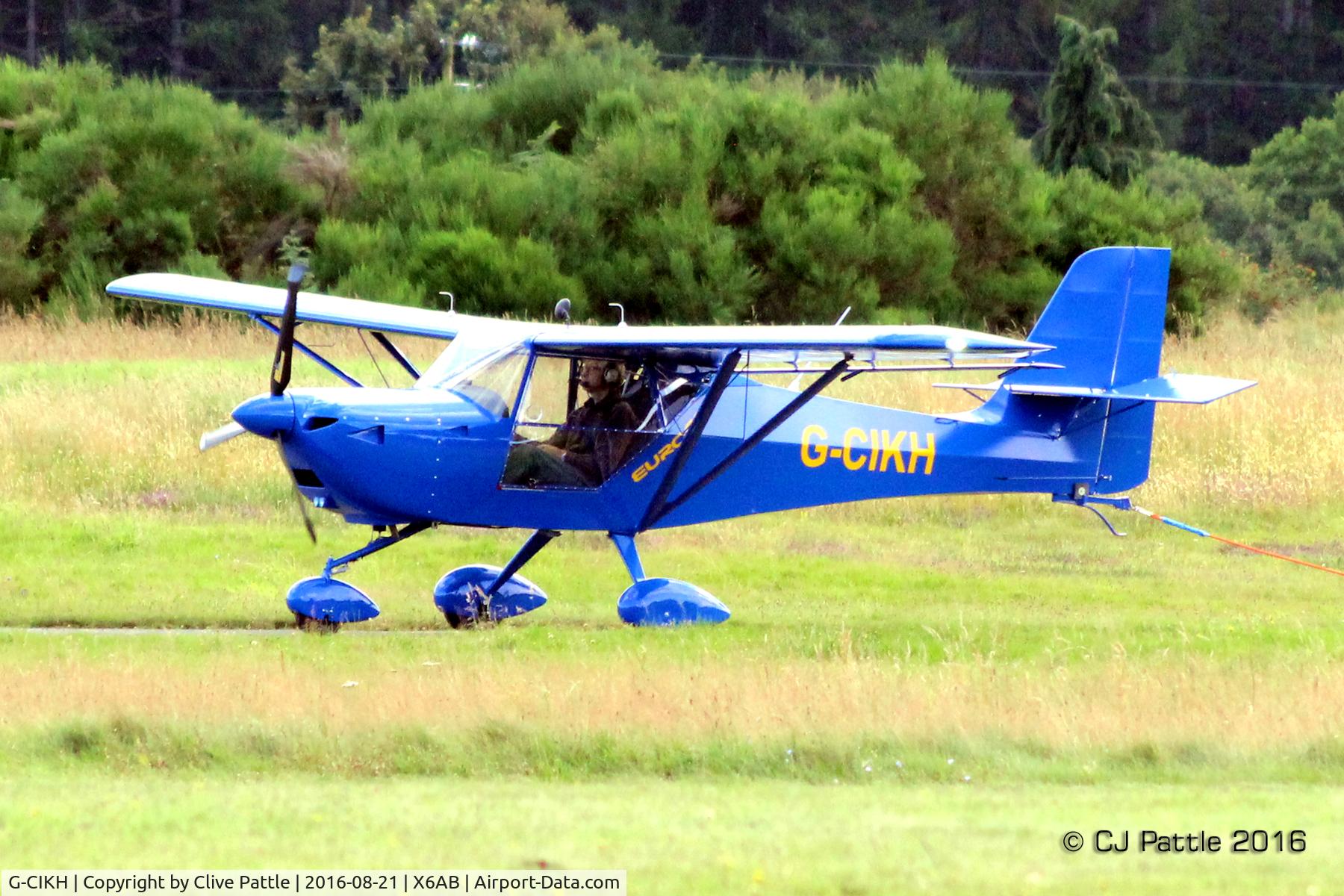 G-CIKH, 2014 Aeropro Eurofox 914 C/N LAA 376-15292, Employed on aero-tow duties at Aboyne, Royal Deeside, Scotland.