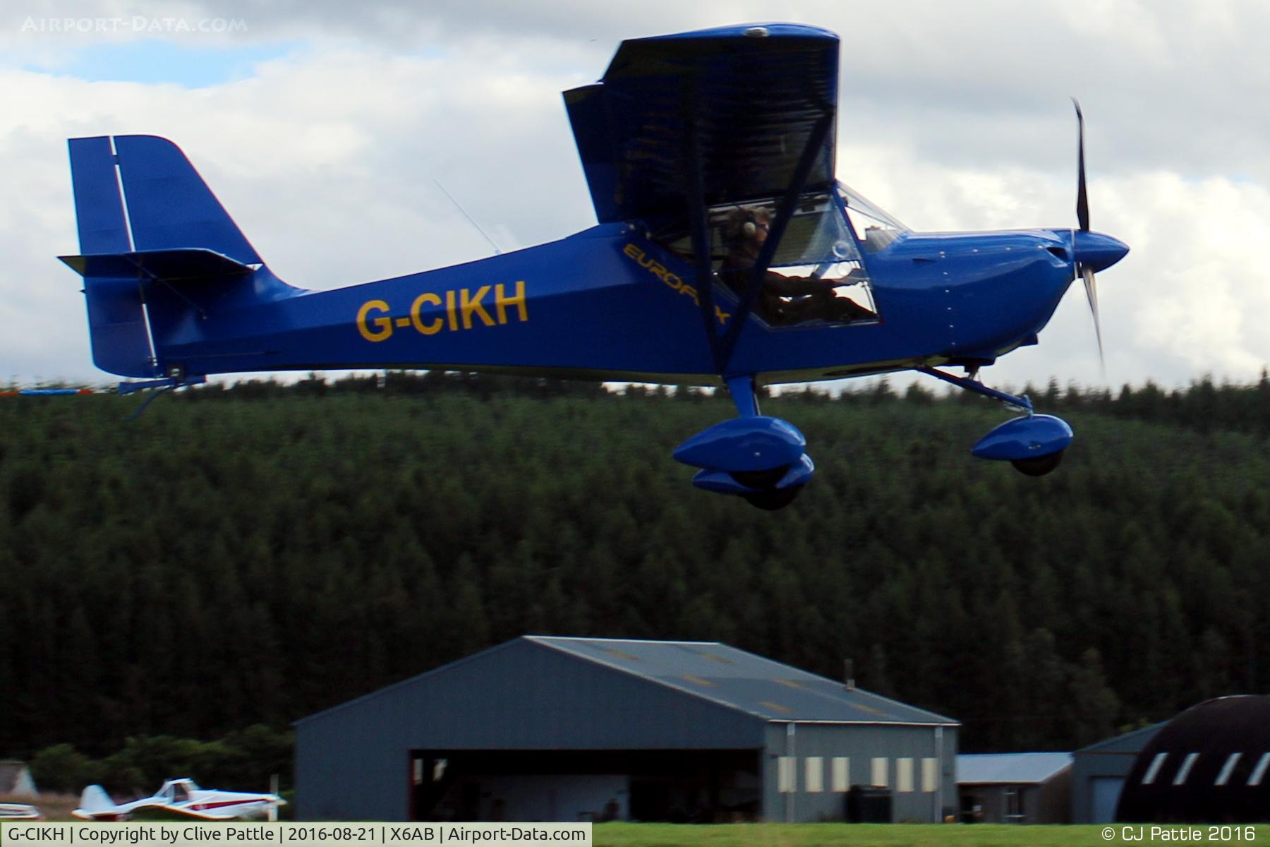 G-CIKH, 2014 Aeropro Eurofox 914 C/N LAA 376-15292, Employed on aero-tow duties at Aboyne, Royal Deeside, Scotland.