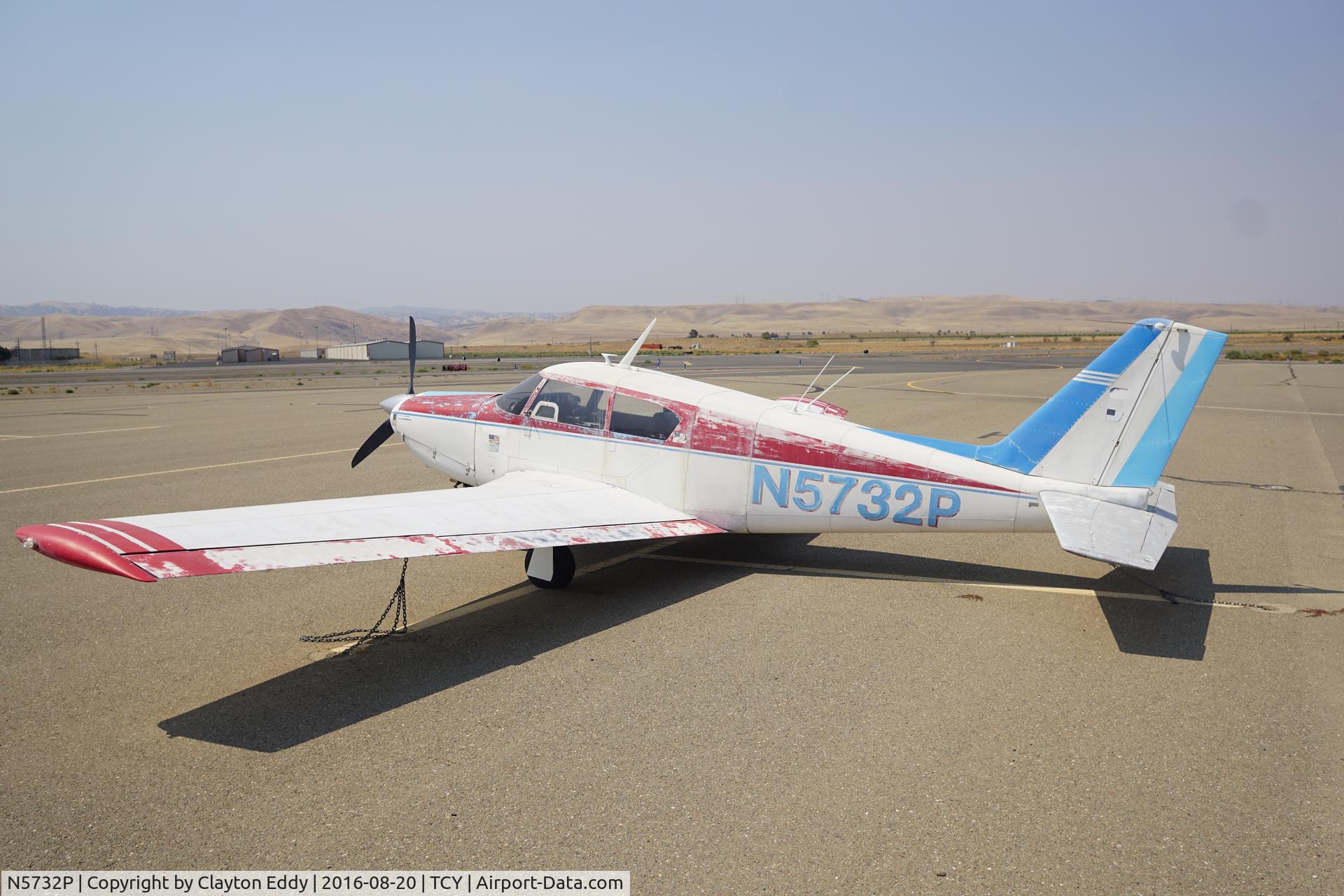 N5732P, Piper PA-24 Comanche C/N 24-35, N5732P at Tracy airport. 2016.