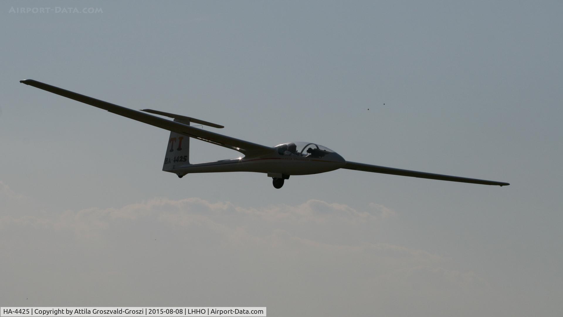 HA-4425, 1980 PZL-Bielsko SZD-48-1 Jantar Standard 2 C/N B-1136, Hajdúszoboszló Airport, Hungary - 60. Hungary Gliding National Championship and third Civis Thermal Cup, 2015