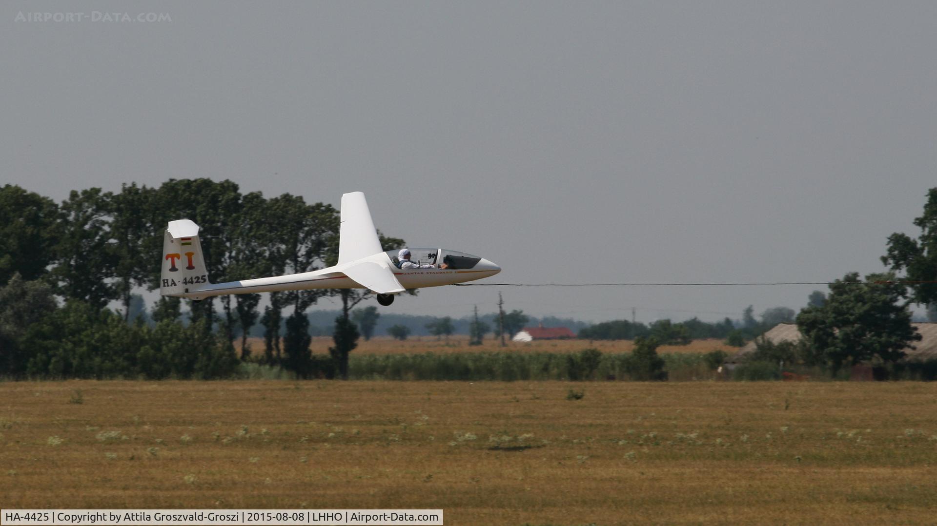 HA-4425, 1980 PZL-Bielsko SZD-48-1 Jantar Standard 2 C/N B-1136, Hajdúszoboszló Airport, Hungary - 60. Hungary Gliding National Championship and third Civis Thermal Cup, 2015