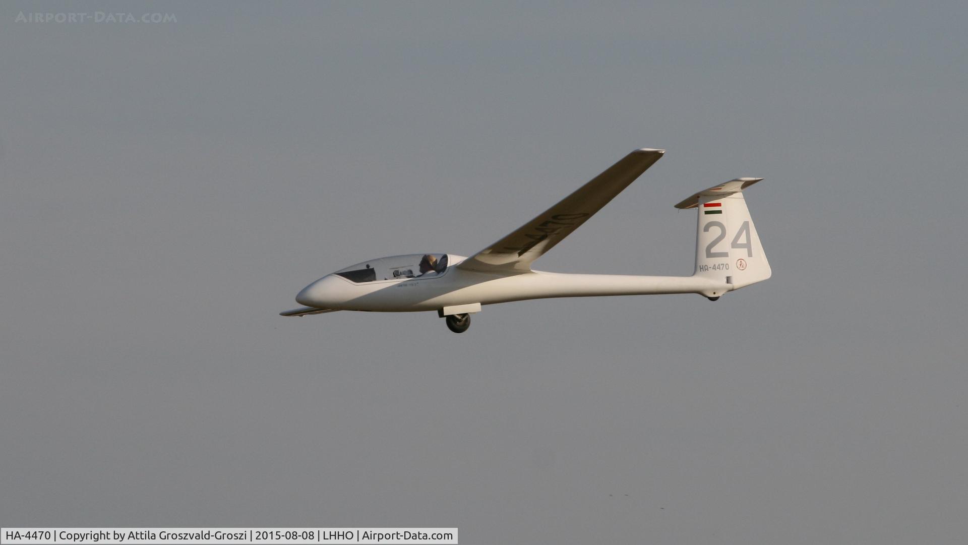HA-4470, 1985 PZL-Bielsko SZD-48-3 Jantar Standard 3 C/N B-1452, Hajdúszoboszló Airport, Hungary - 60. Hungary Gliding National Championship and third Civis Thermal Cup, 2015