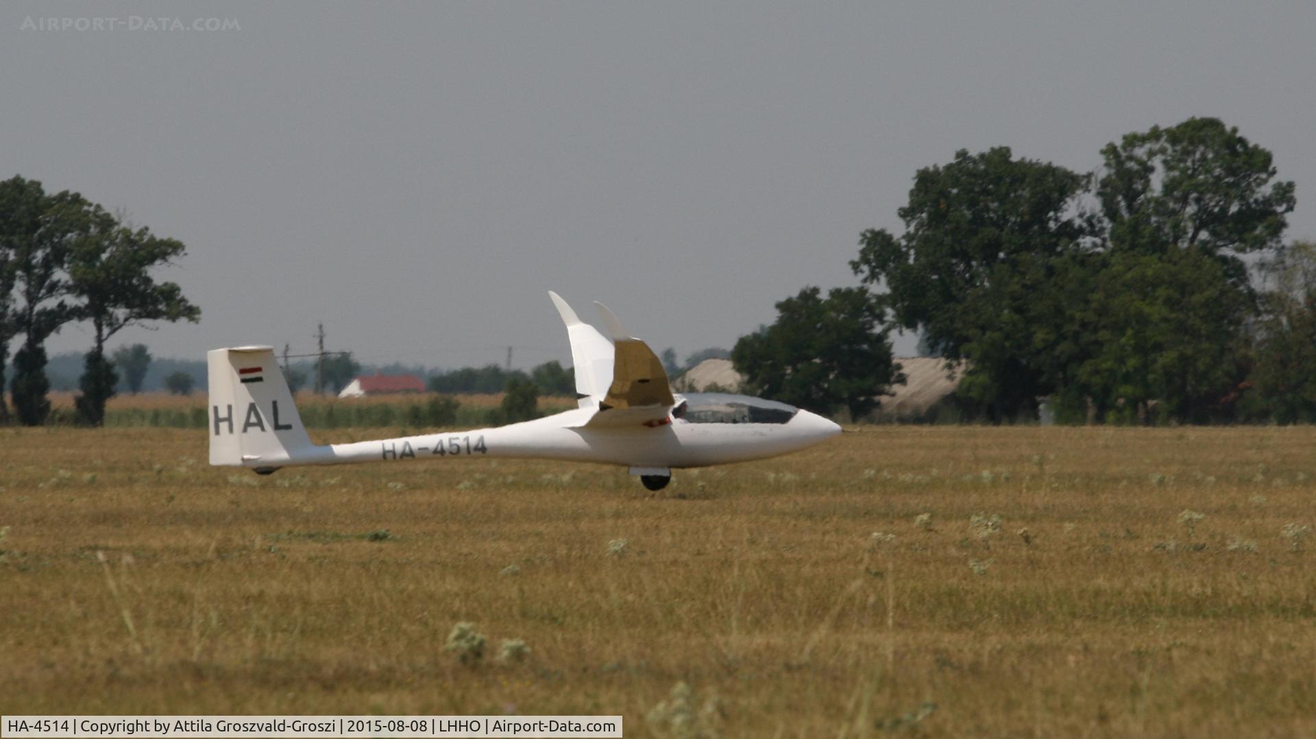HA-4514, 2005 Schempp-Hirth Discus 2a C/N 215, Hajdúszoboszló Airport, Hungary - 60. Hungary Gliding National Championship and third Civis Thermal Cup, 2015