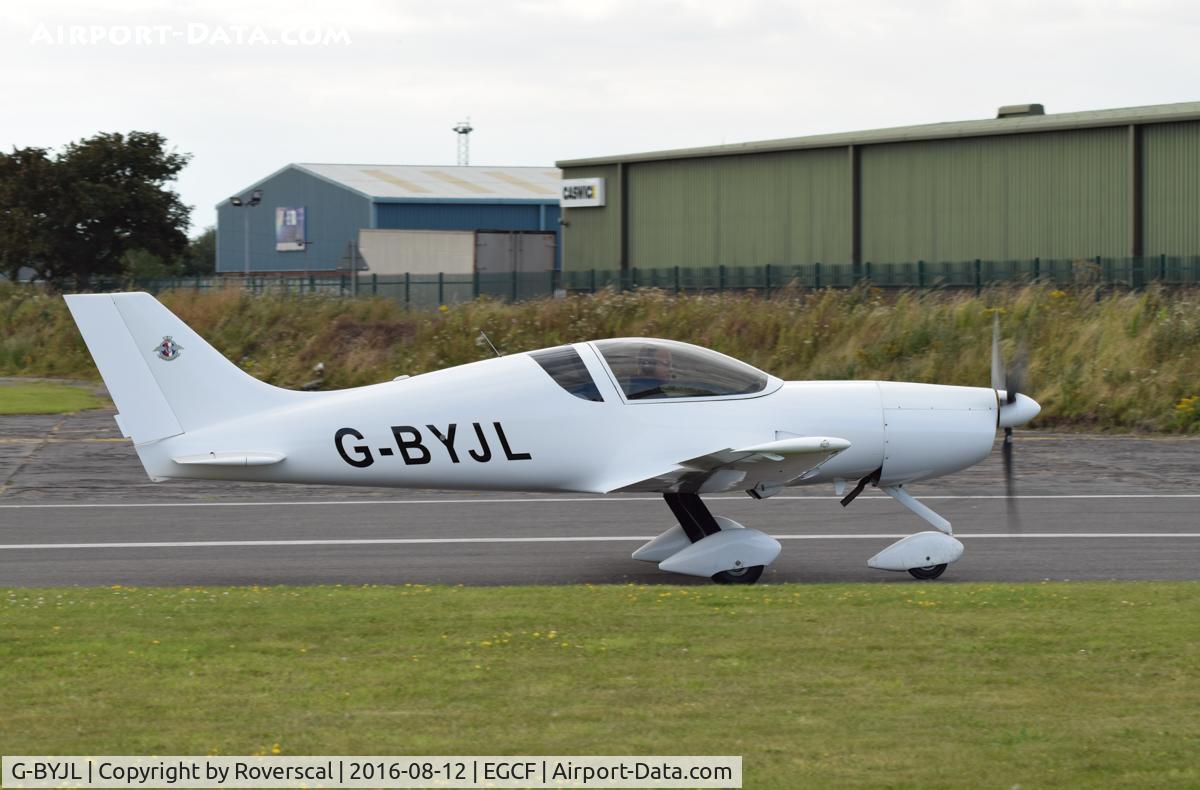 G-BYJL, 1999 Aero Designs Pulsar lll C/N PFA 202-13311, G-BYJL departing sandtoft.