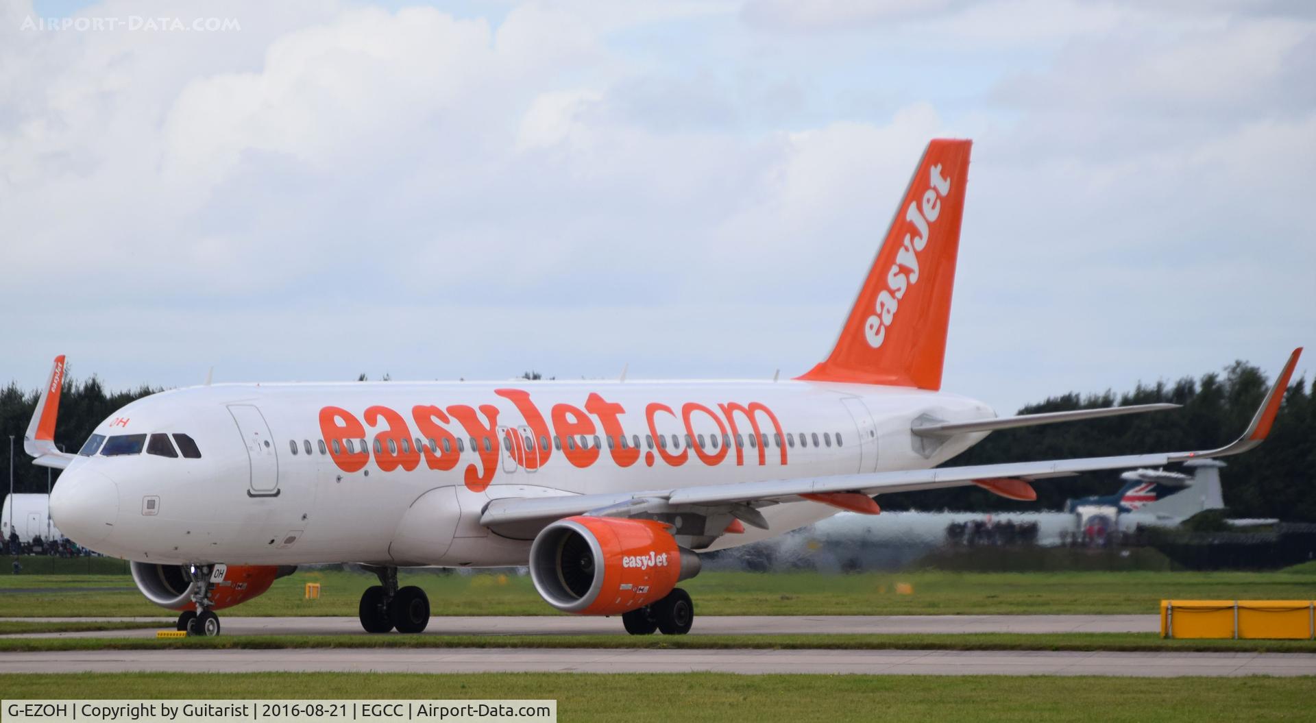 G-EZOH, 2015 Airbus A320-214 C/N 6546, At Manchester