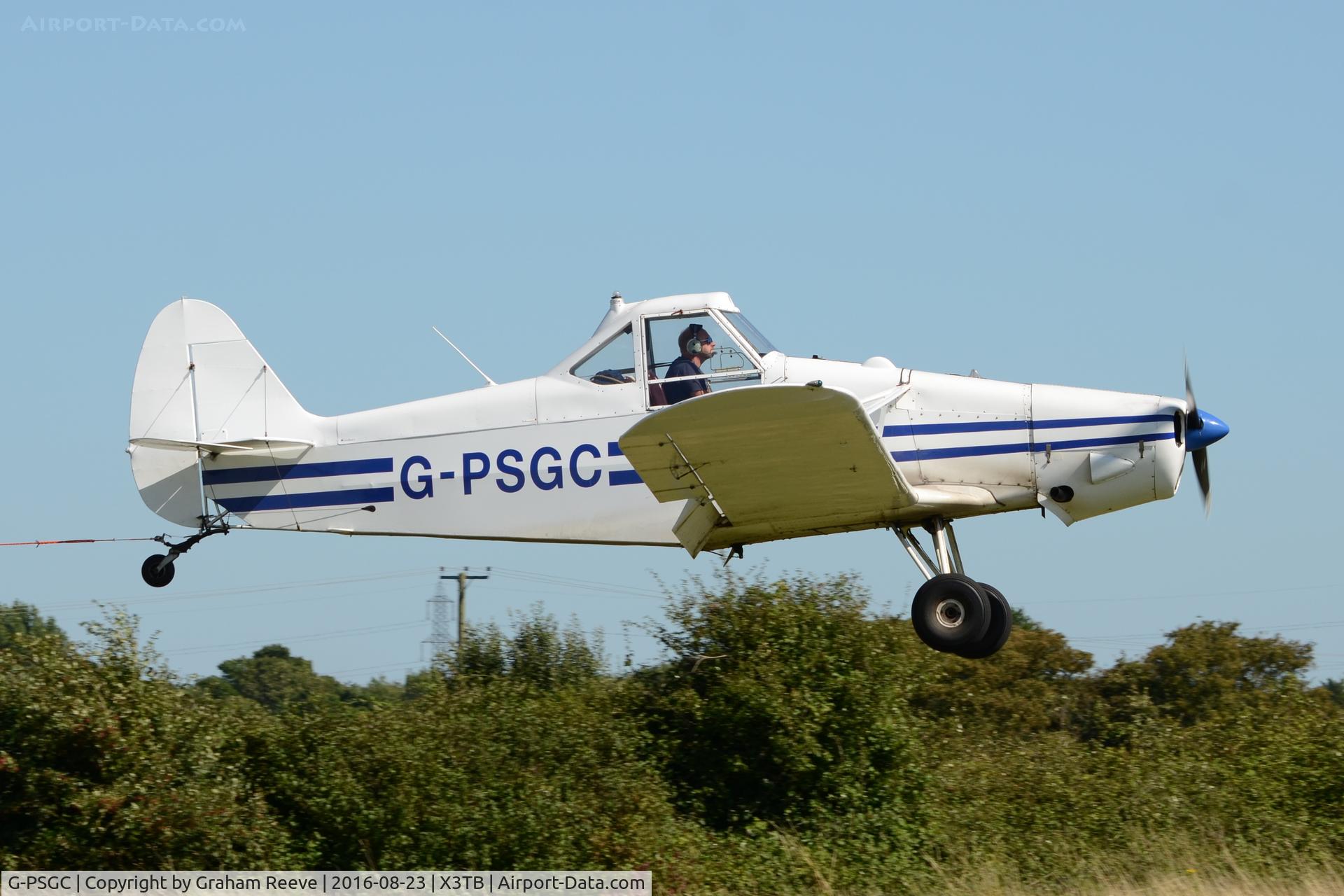 G-PSGC, 1971 Piper PA-25-260 Pawnee C C/N 25-5324, Landing at Tibenham.