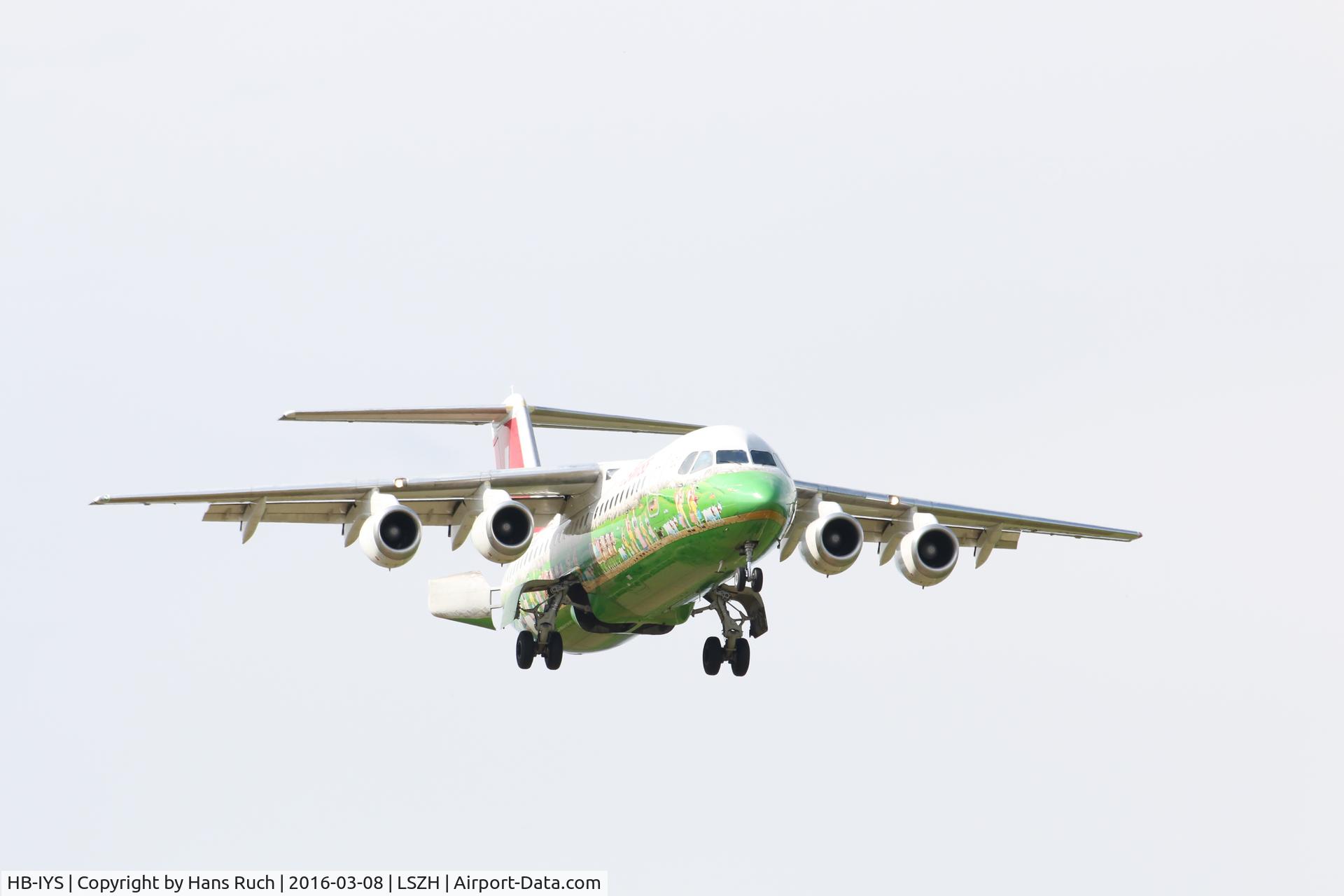 HB-IYS, 2001 British Aerospace Avro 146-RJ100 C/N E3381, Passagier