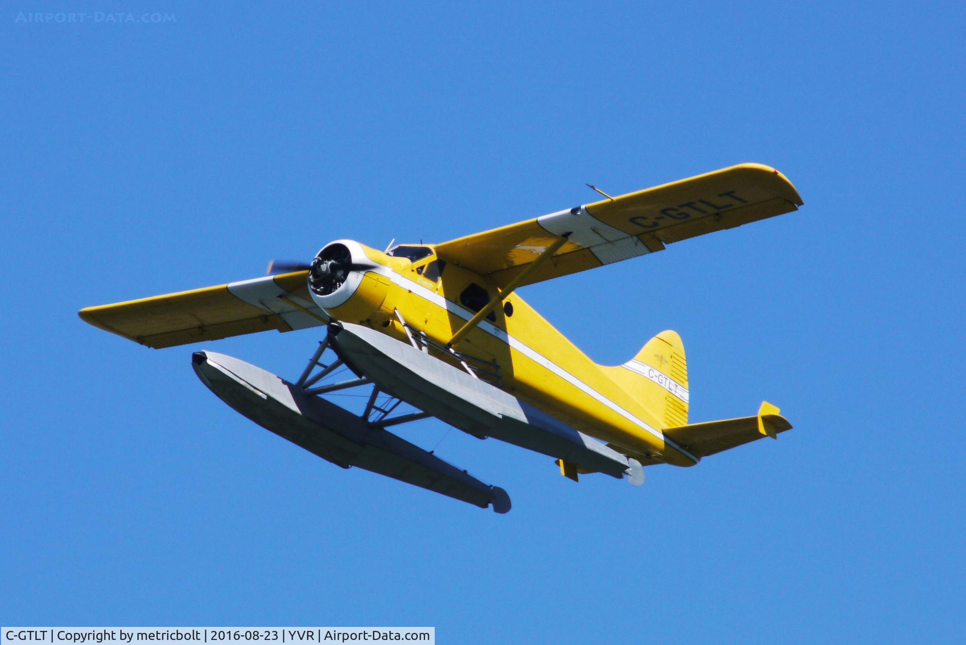 C-GTLT, 1957 De Havilland Canada DHC-2 Beaver Mk.1 C/N 1183, Take off from the Fraser River