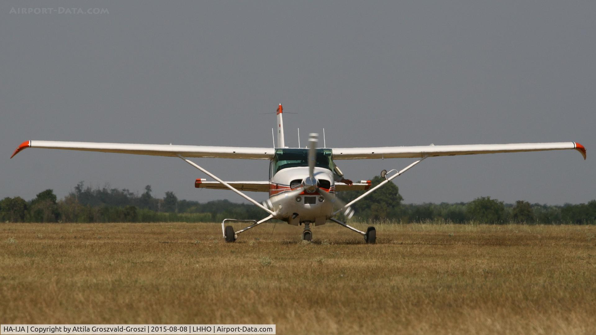 HA-IJA, 1972 Cessna 182P Skylane Skylane C/N 18261398, Hajdúszoboszló Airport, Hungary - 60. Hungary Gliding National Championship and third Civis Thermal Cup, 2015